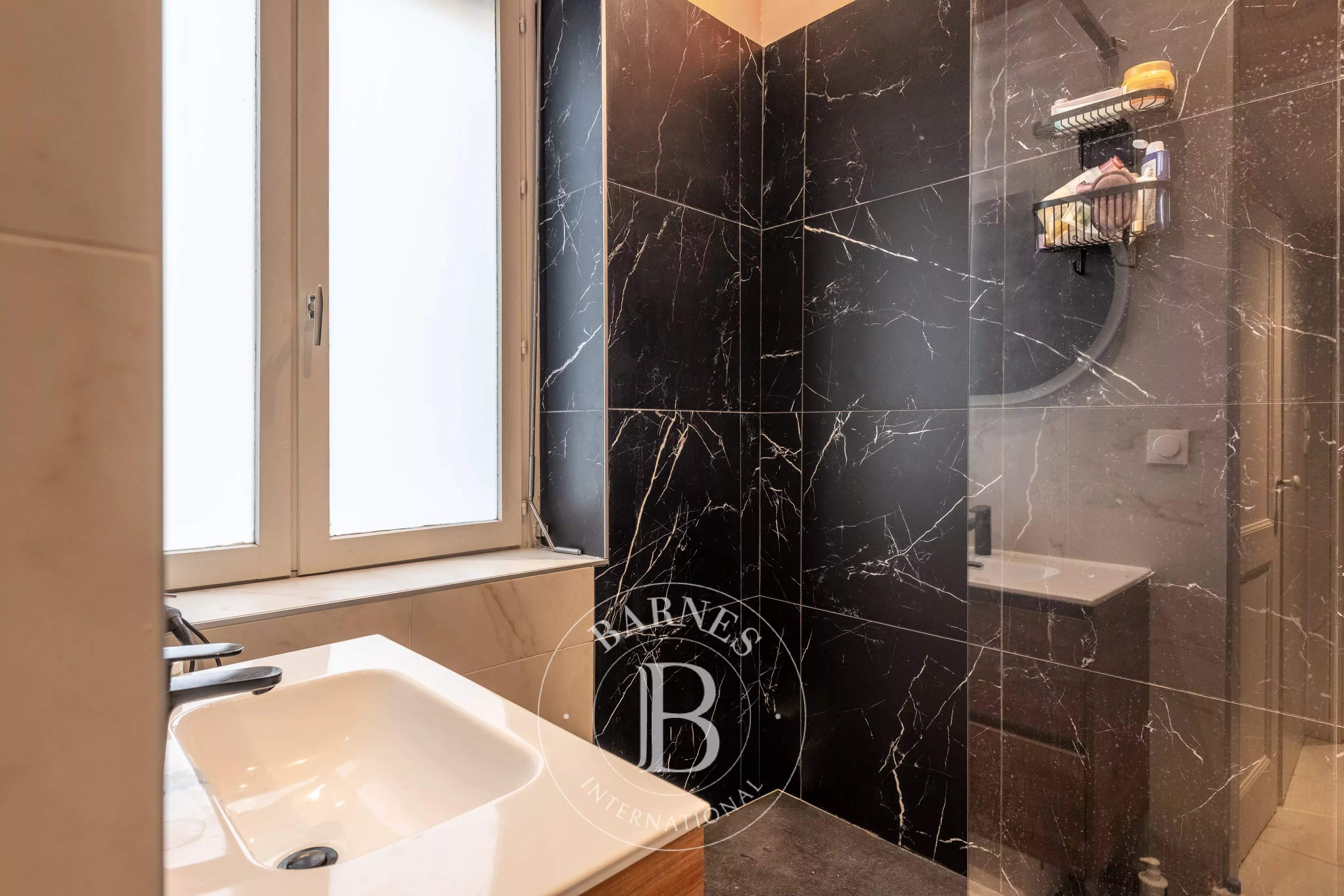 Lyon  - Appartement 4 Pi&egrave;ces 3 Chambres - picture 9