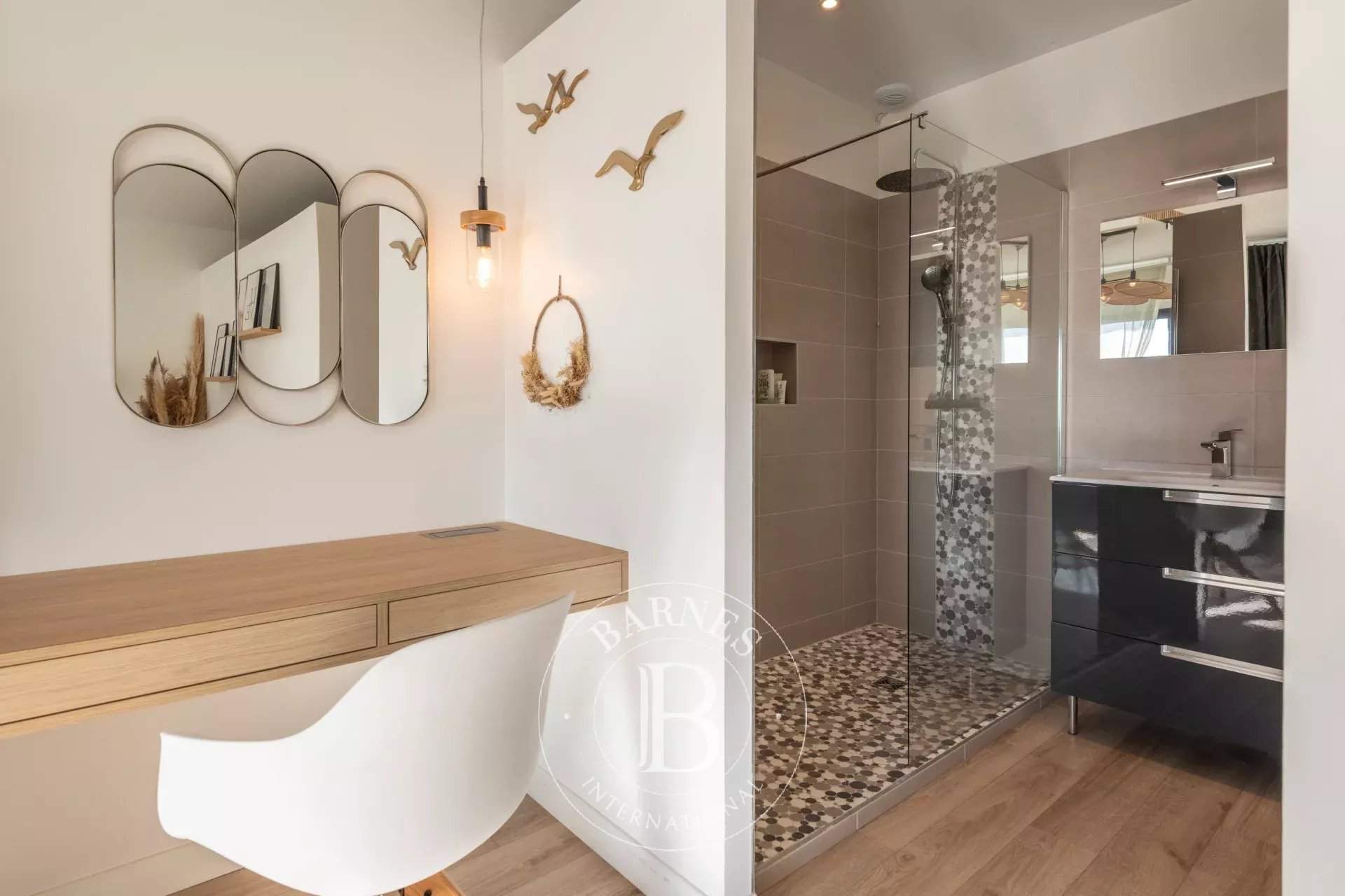 La Tour-de-Salvagny  - House 4 Bedrooms - picture 12