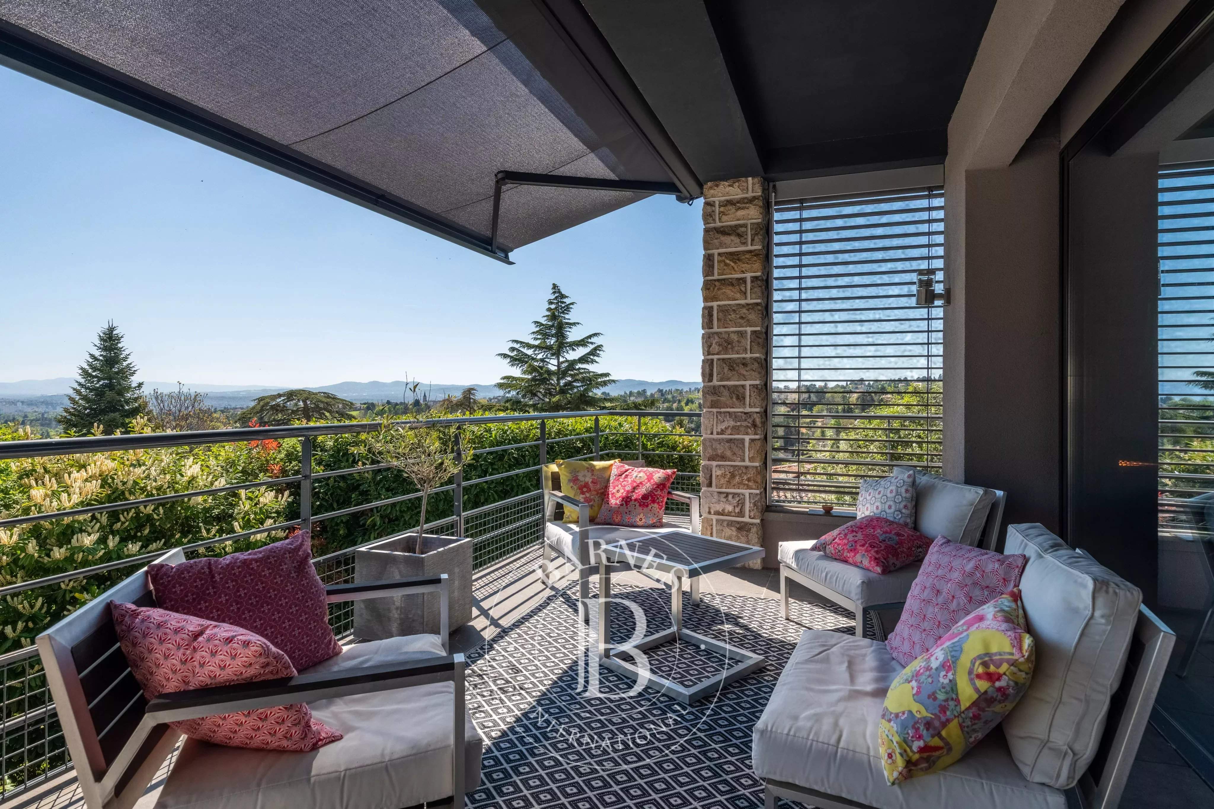 Saint-Cyr-au-Mont-d'Or  - Maison 7 Pi&egrave;ces 4 Chambres - picture 2