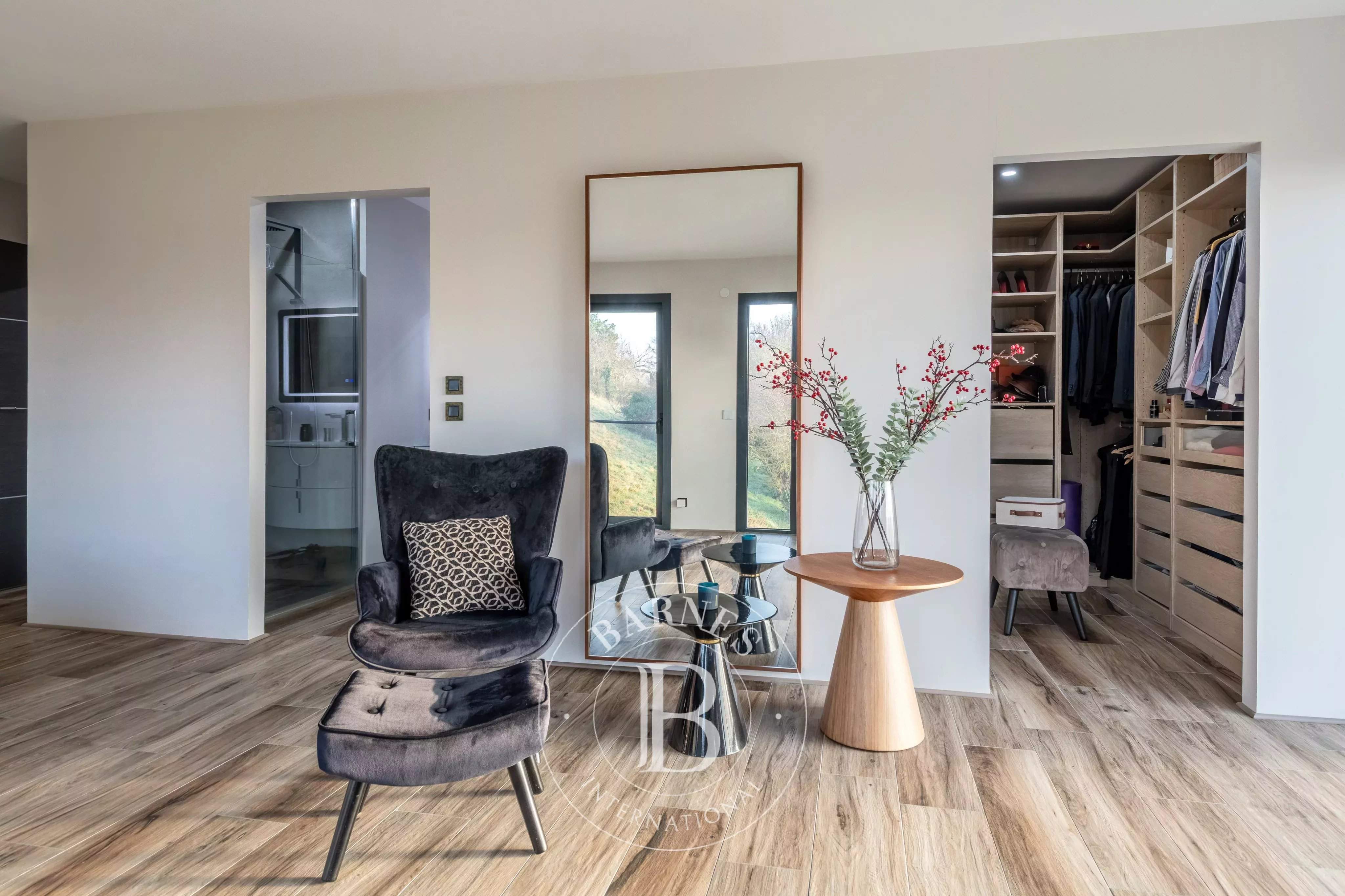 Sainte-Foy-lès-Lyon  - Maison 6 Pi&egrave;ces 5 Chambres - picture 10