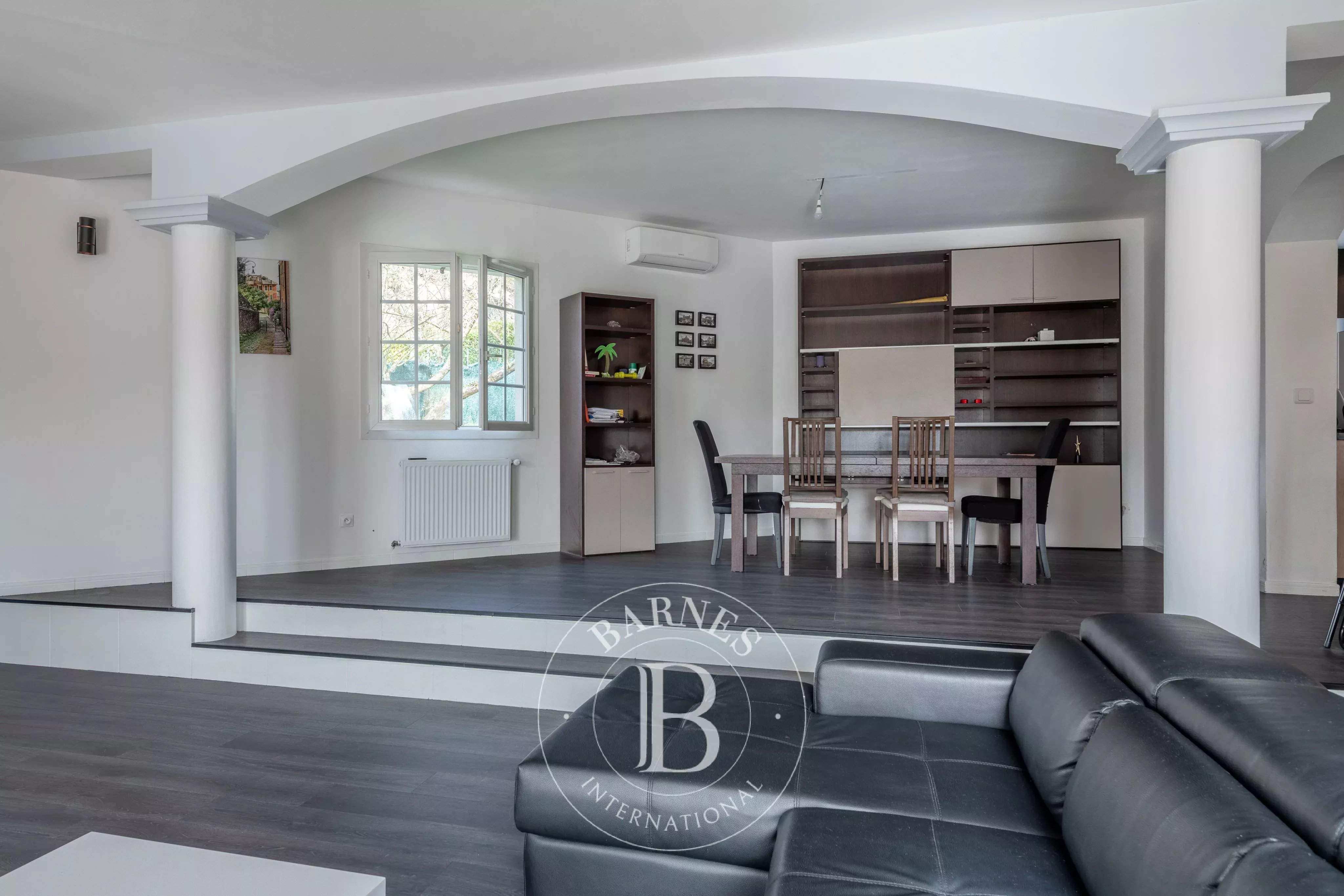 Neyron  - Maison 7 Pi&egrave;ces 5 Chambres - picture 5