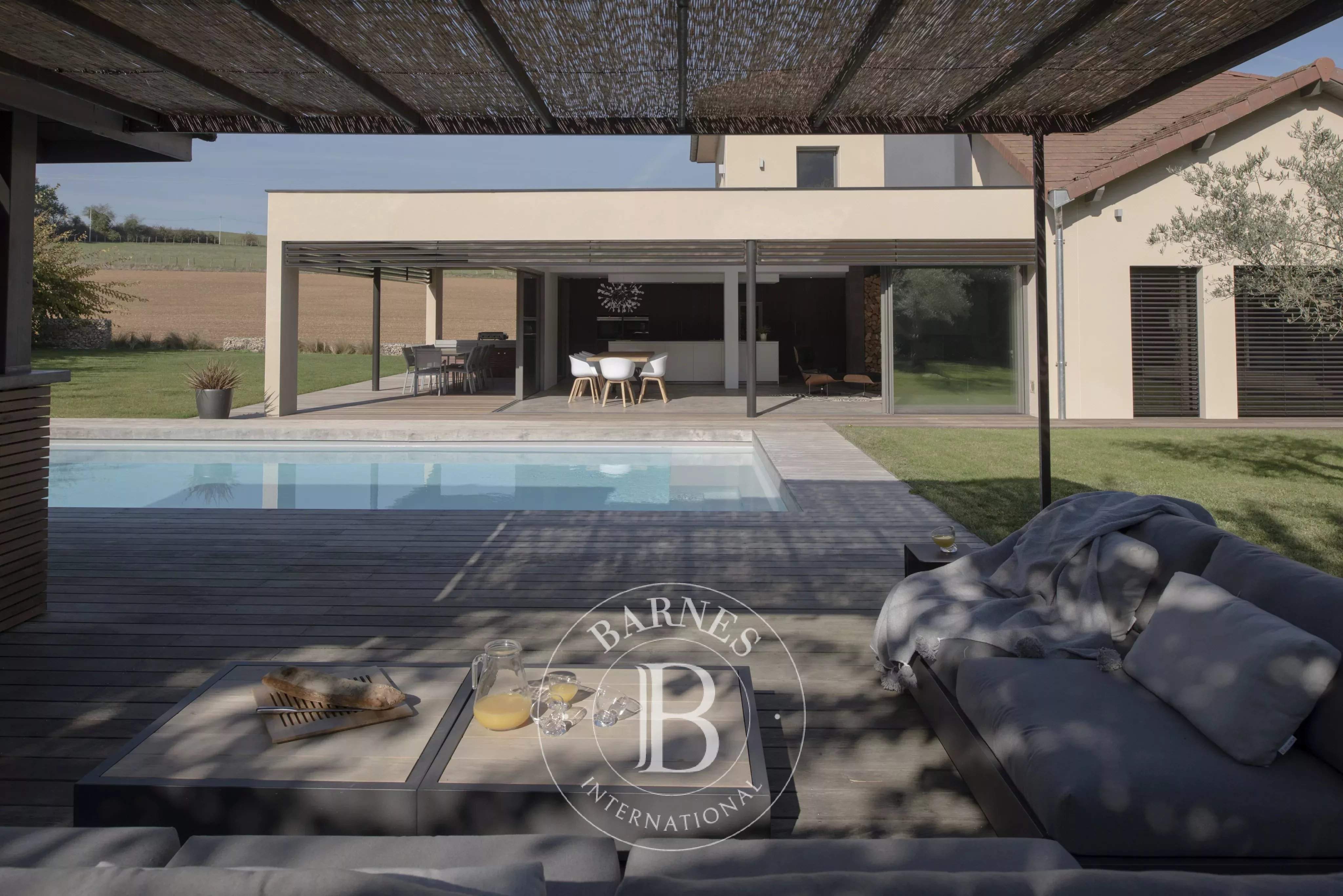 Lyon  - Maison 7 Pi&egrave;ces 5 Chambres - picture 15