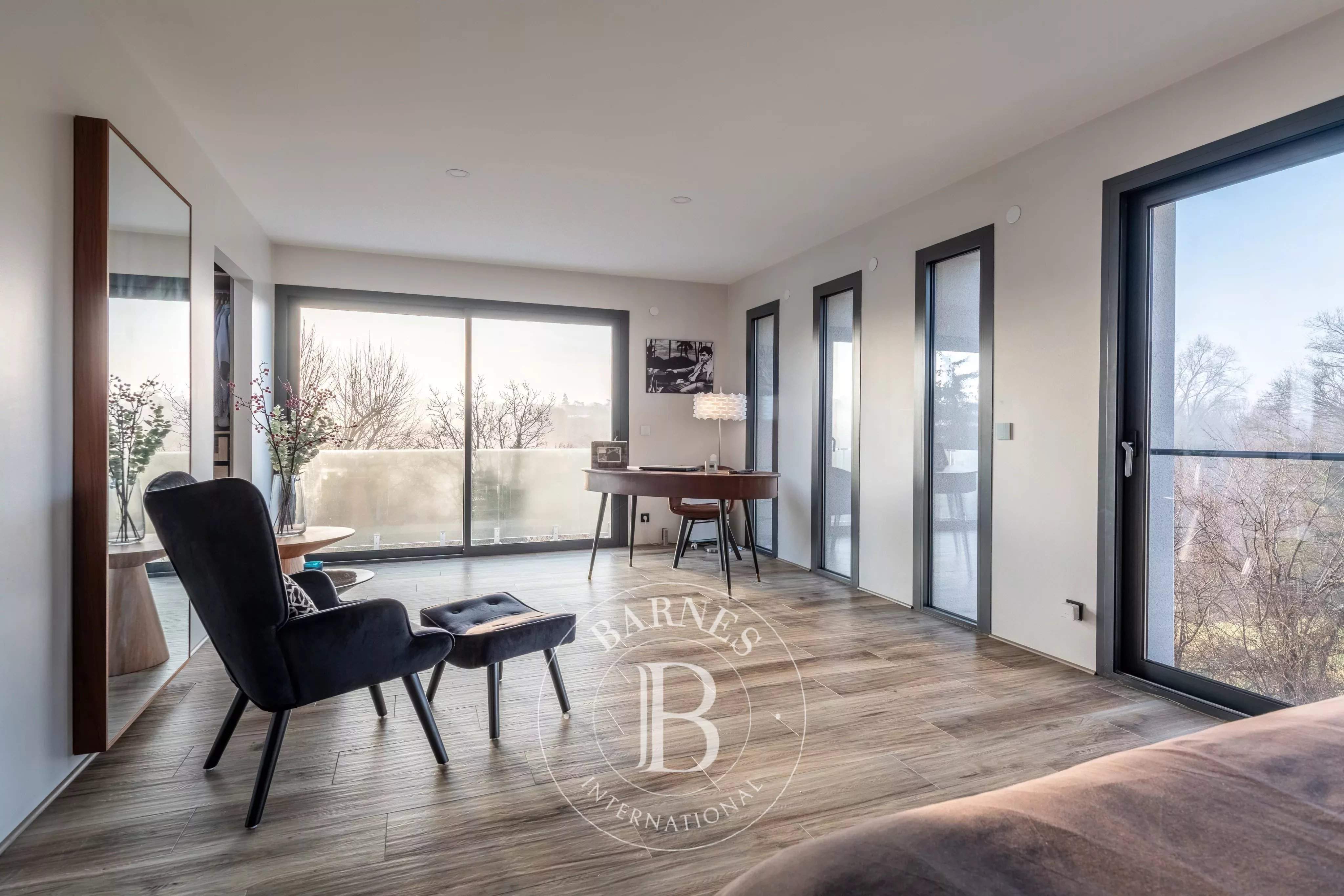 Sainte-Foy-lès-Lyon  - Maison 6 Pi&egrave;ces 5 Chambres - picture 9