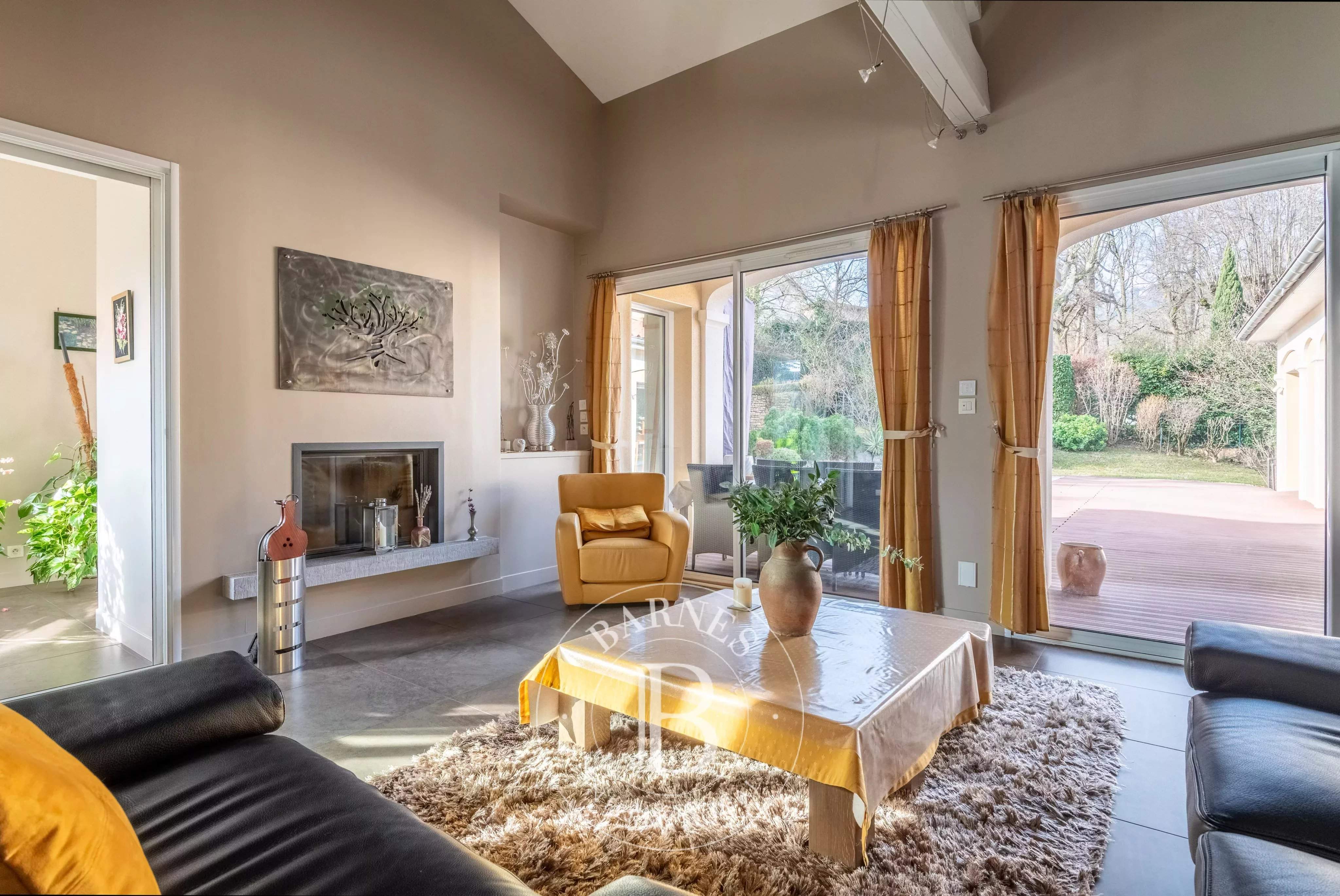 Collonges-au-Mont-d'Or  - Maison 7 Pi&egrave;ces 5 Chambres - picture 4