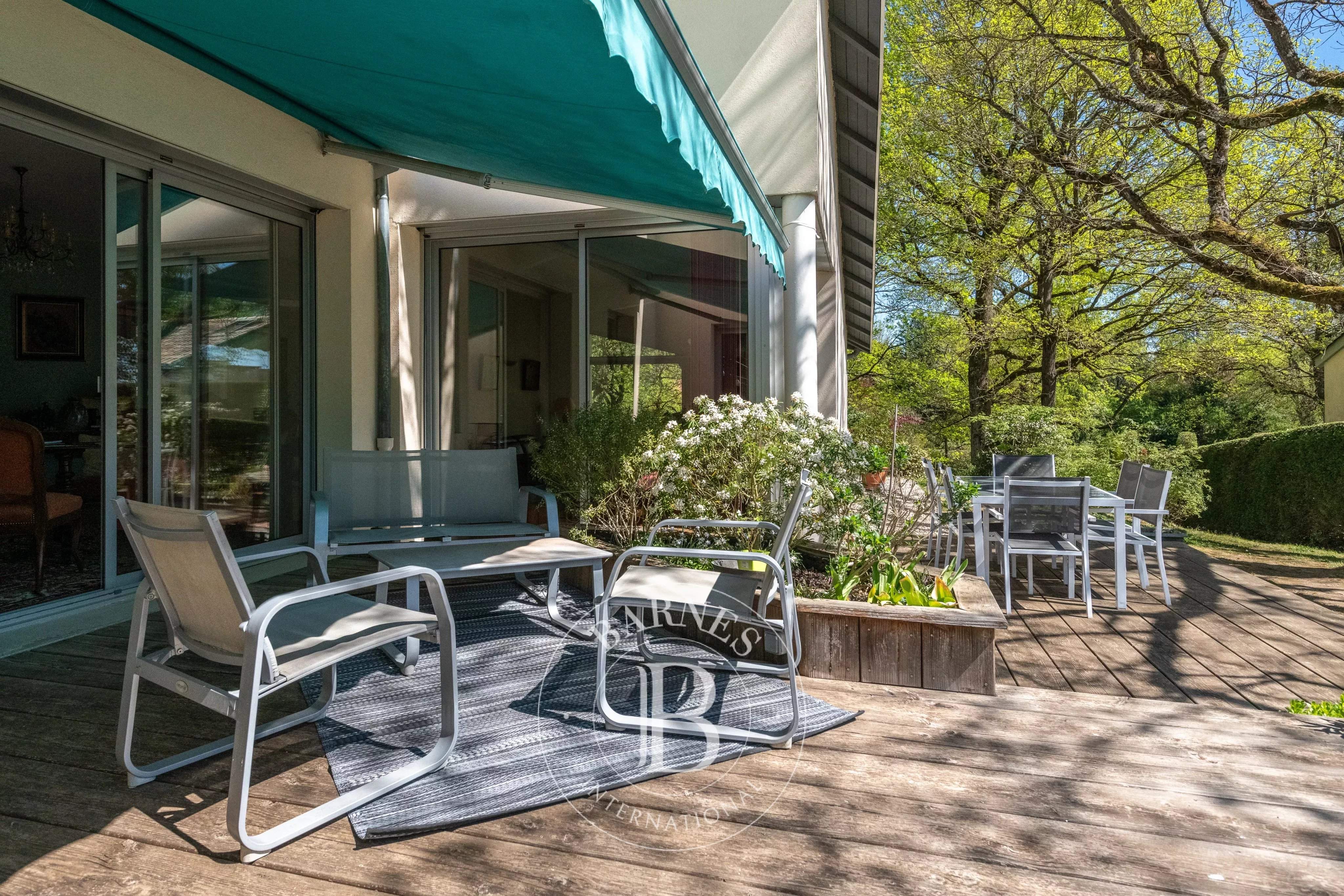 Charbonnières-les-Bains  - Maison 6 Pi&egrave;ces 5 Chambres - picture 17