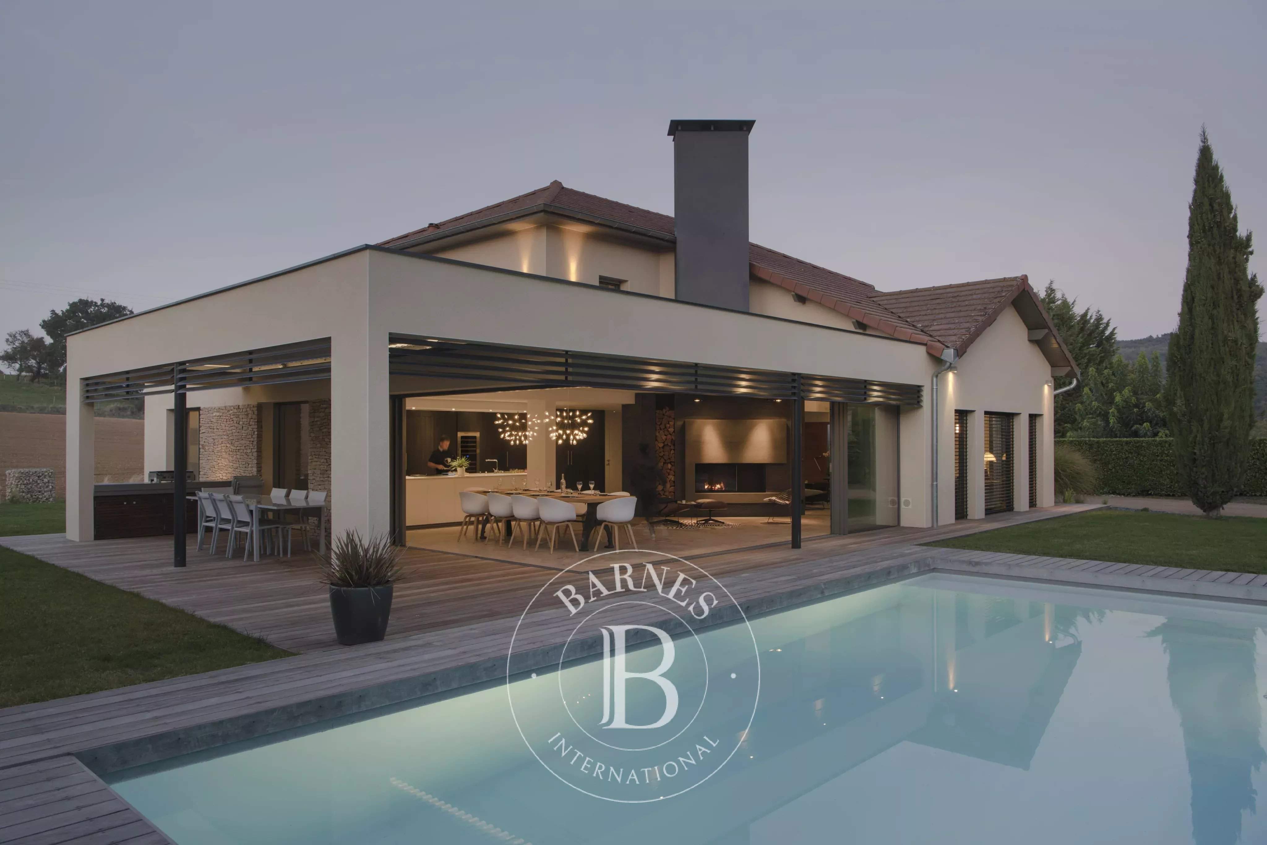 Lyon  - Maison 7 Pi&egrave;ces 5 Chambres - picture 17