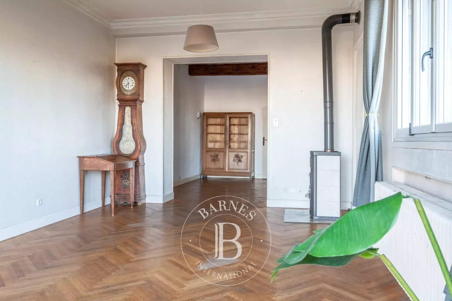 La Mulatière  - Maison 7 Pi&egrave;ces 4 Chambres - picture 9