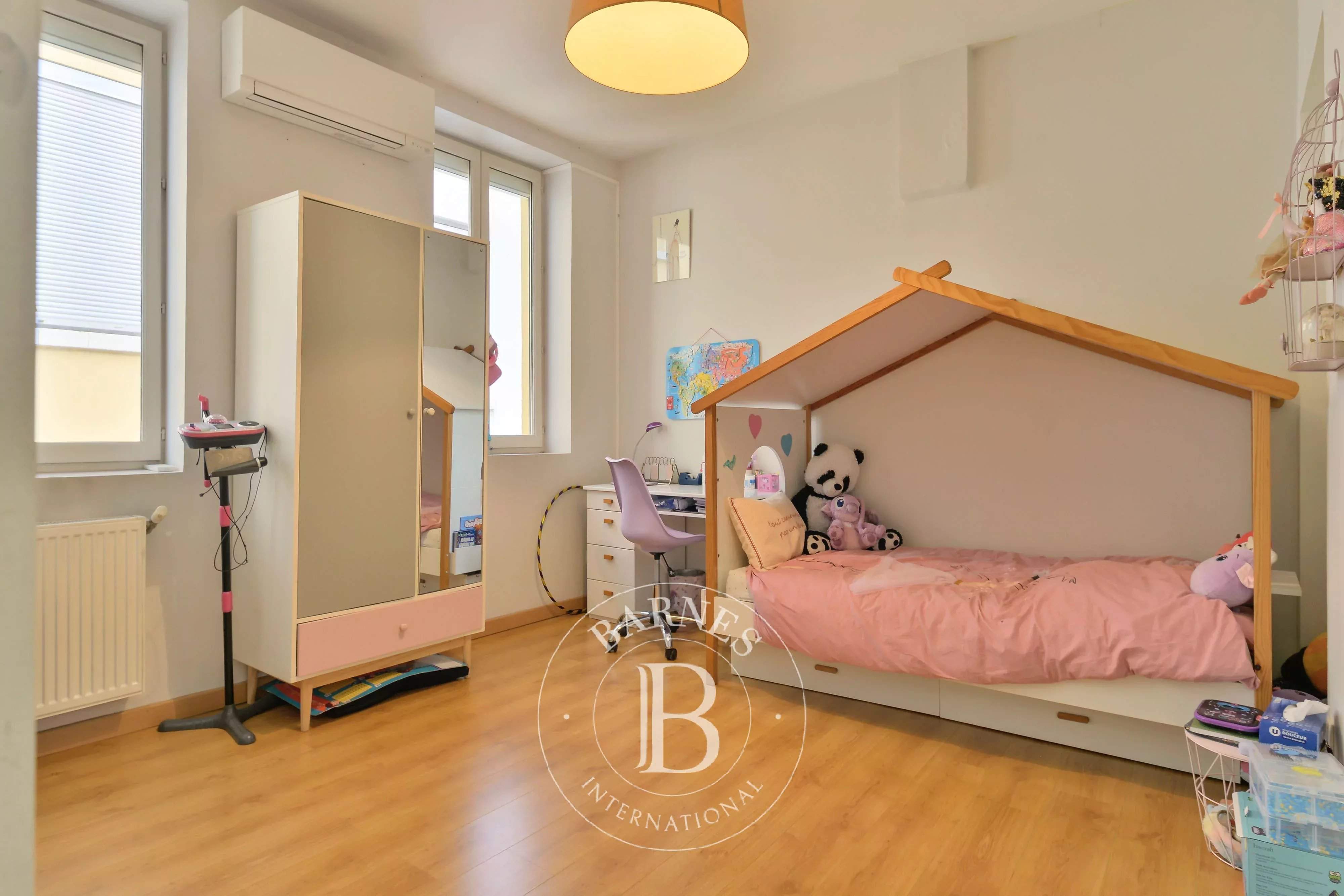 Lyon  - Maison de ville 4 Pi&egrave;ces 3 Chambres - picture 8