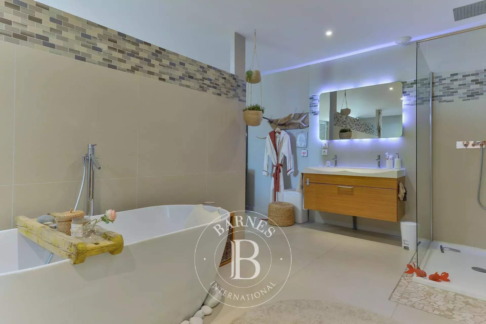 Beauvallon  - Appartement 5 Pi&egrave;ces 4 Chambres - picture 5