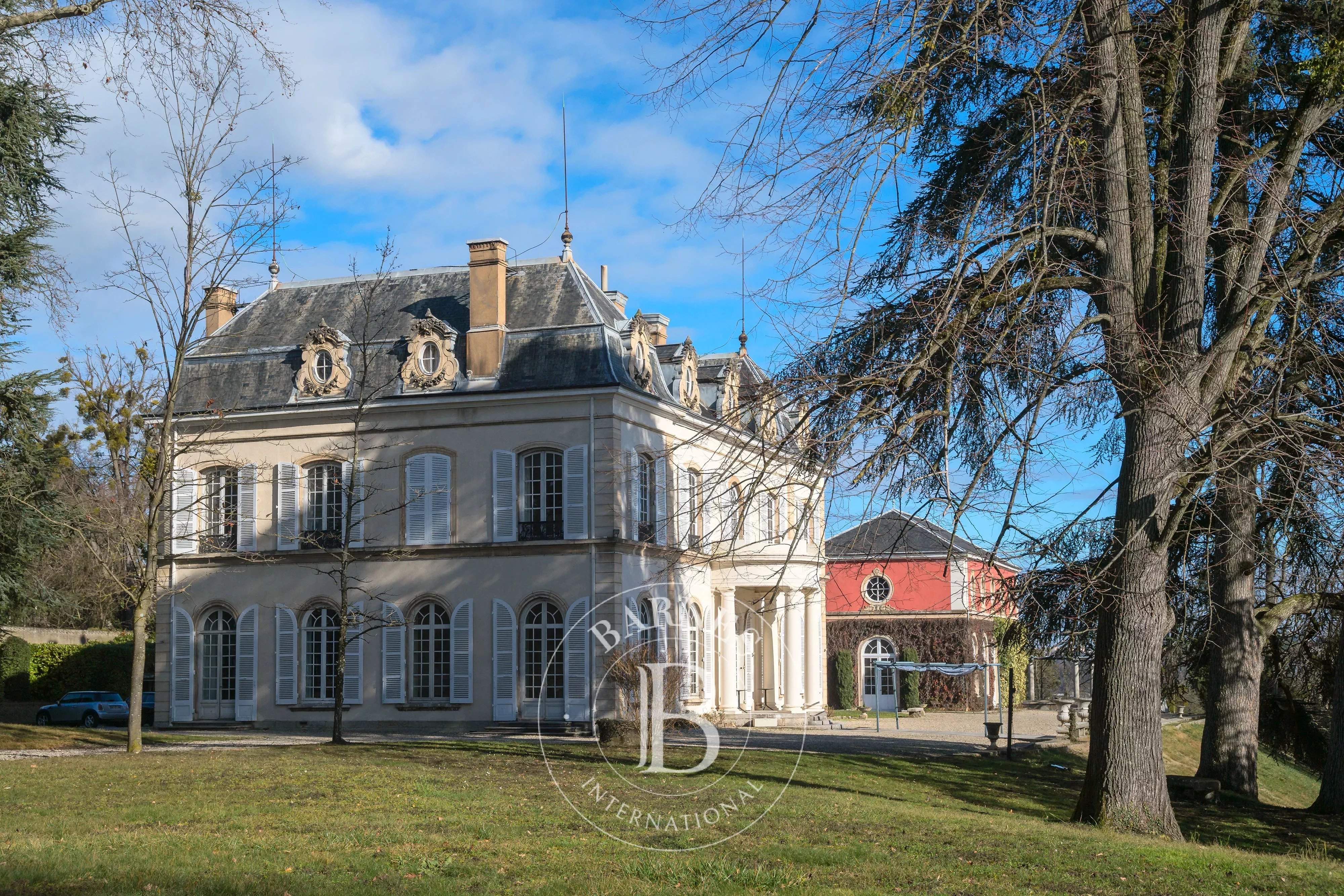 Écully  - Propriété 18 Pi&egrave;ces 14 Chambres - picture 1