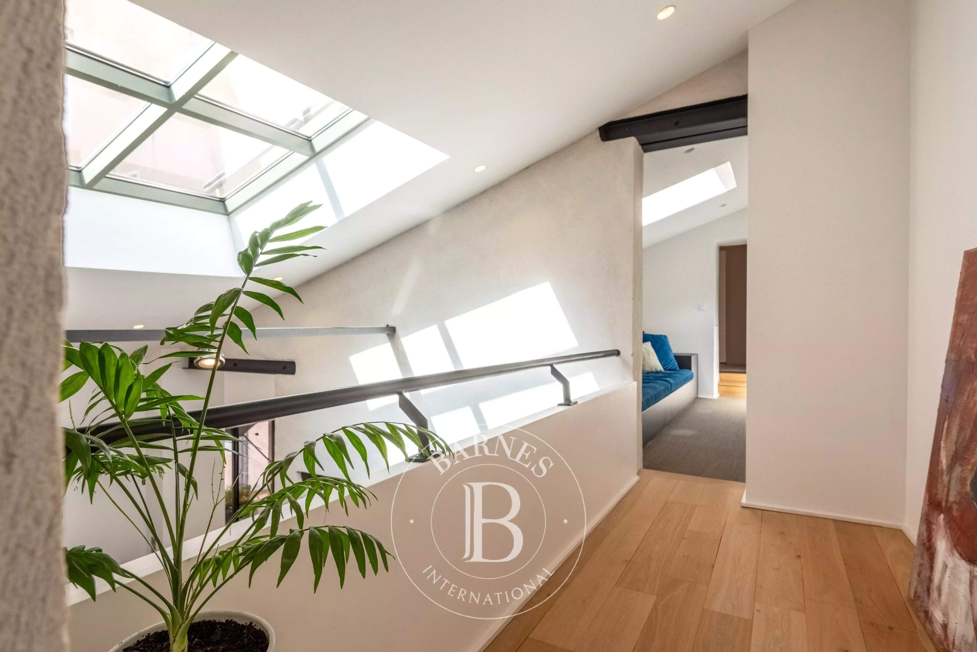 Lyon  - Appartement 8 Pi&egrave;ces 5 Chambres - picture 9