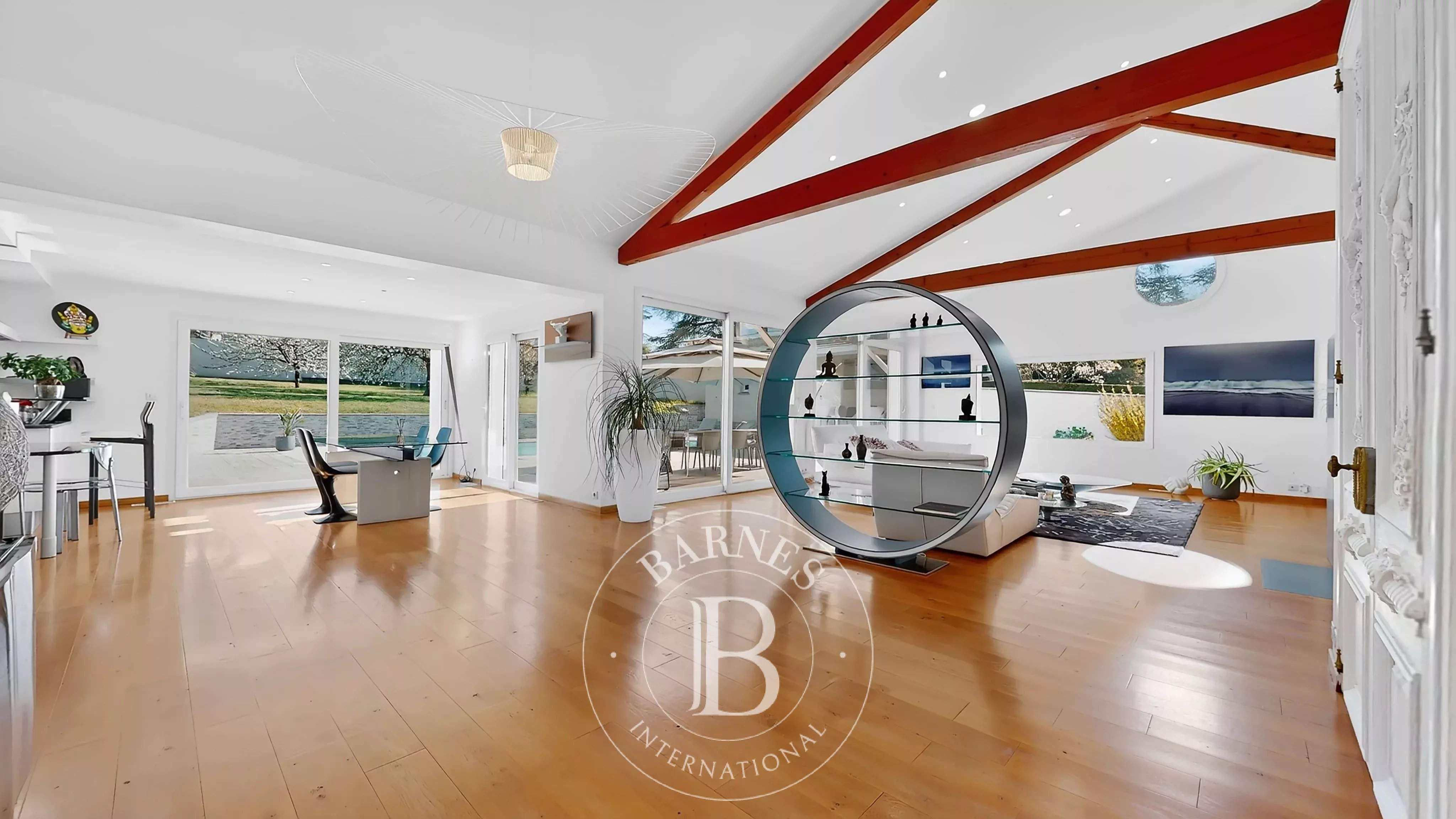 Châteauneuf  - Maison 7 Pi&egrave;ces 3 Chambres - picture 3