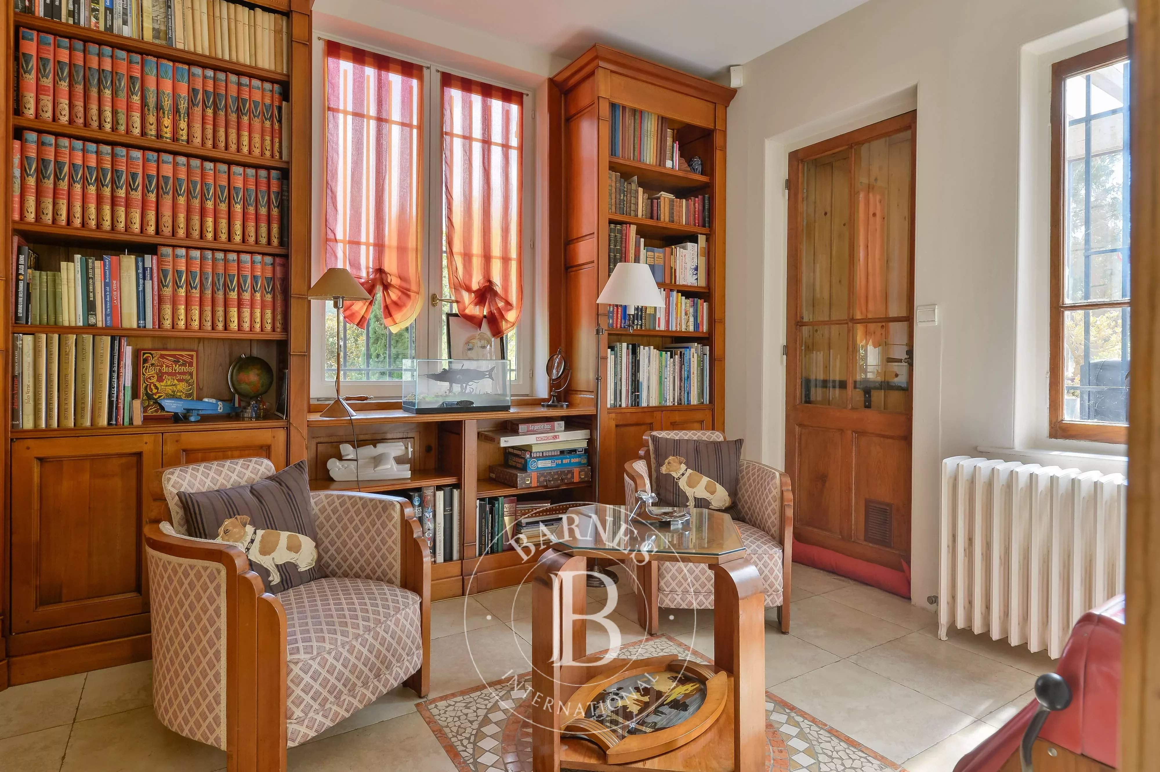 Collonges-au-Mont-d'Or  - Maison 10 Pi&egrave;ces 7 Chambres - picture 9