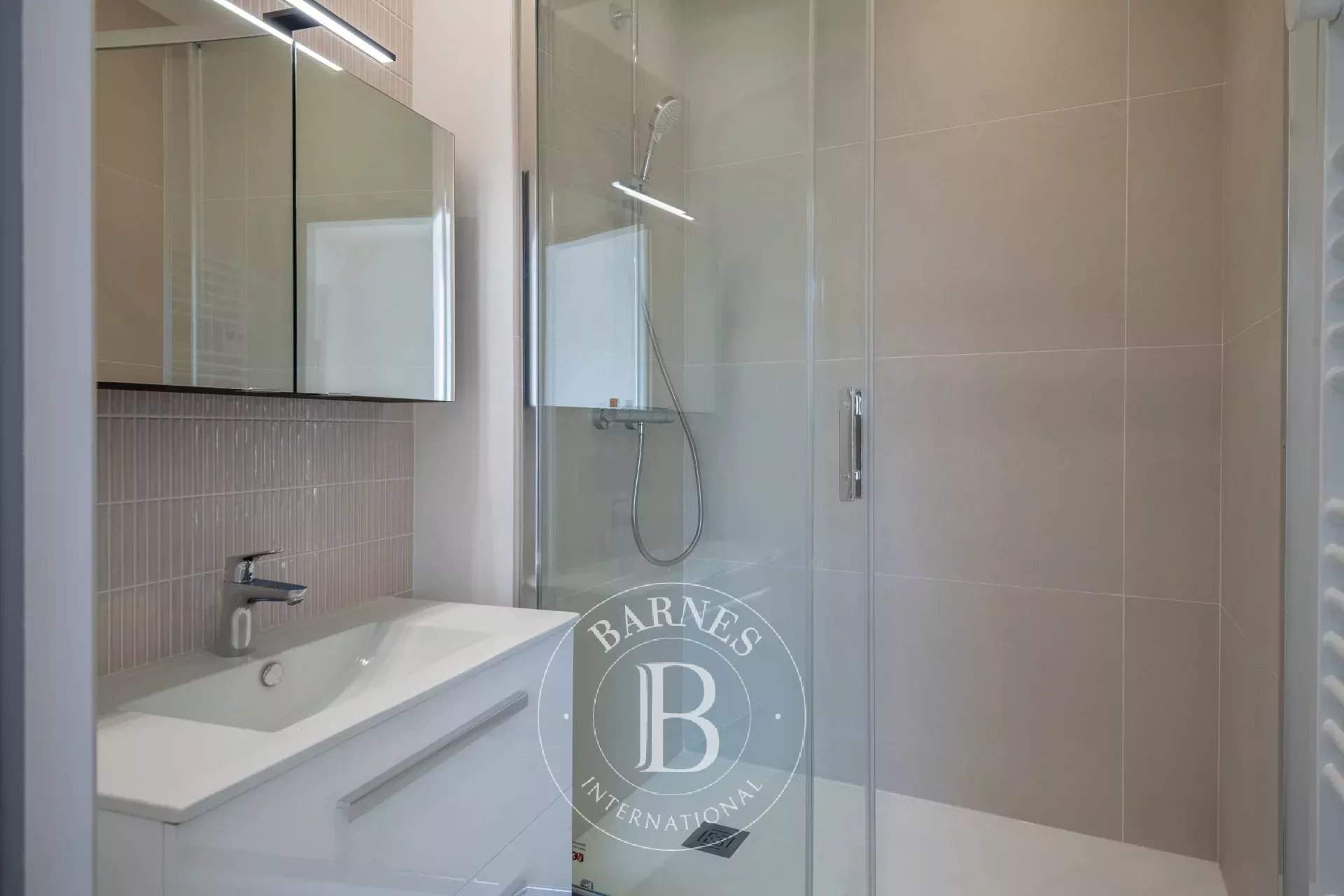 Lyon  - Appartement 5 Pi&egrave;ces 4 Chambres - picture 12