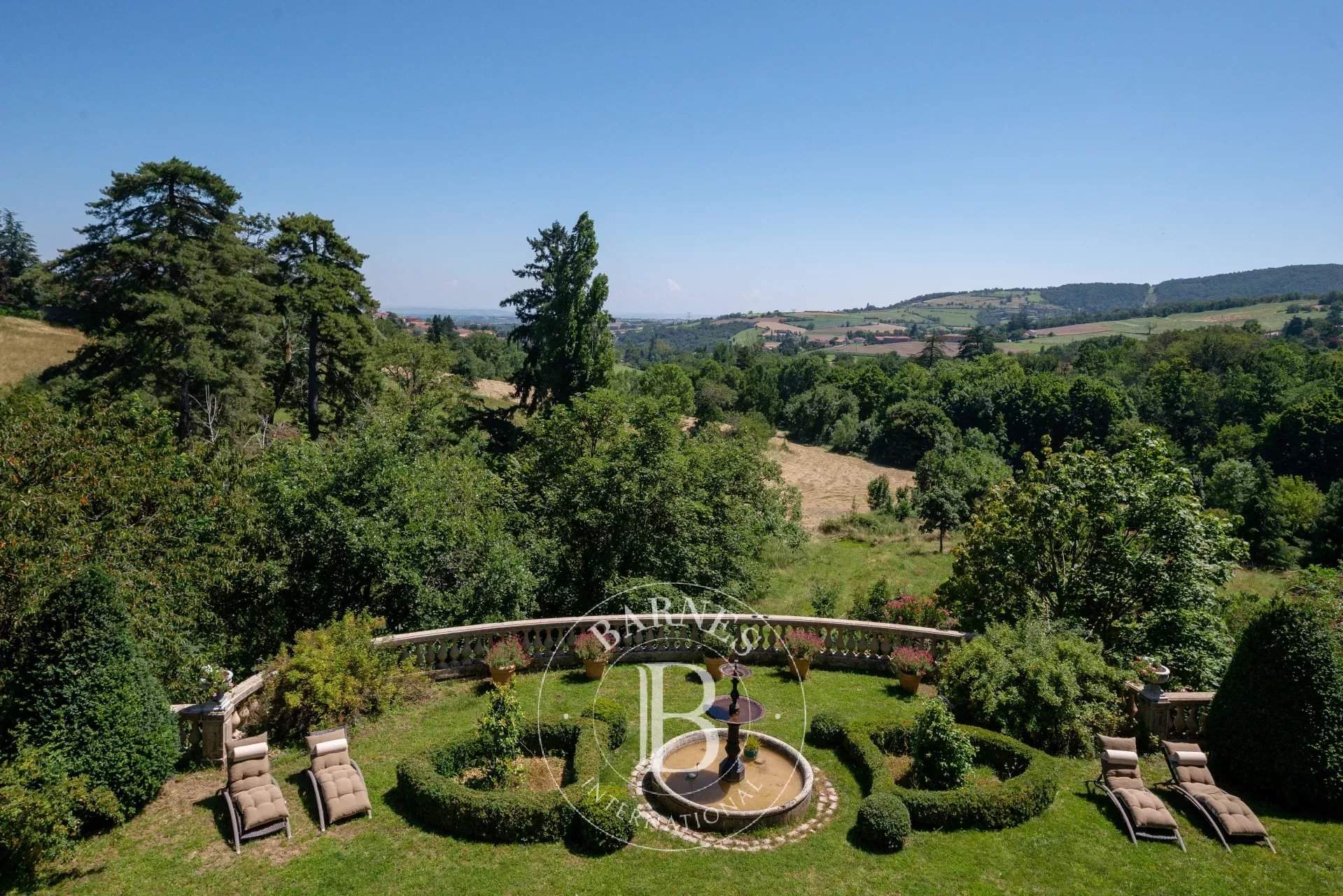 Vaugneray  - Property 7 Bedrooms - picture 8