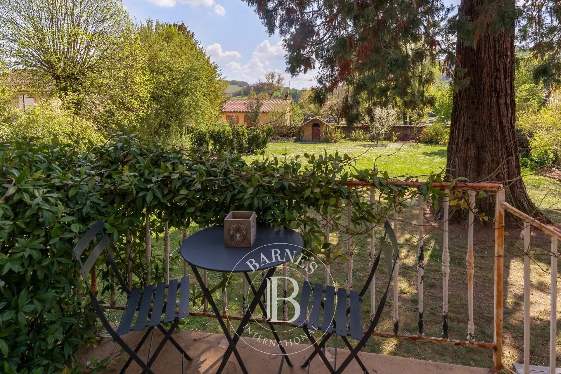 Chessy  - Property 7 Bedrooms - picture 8