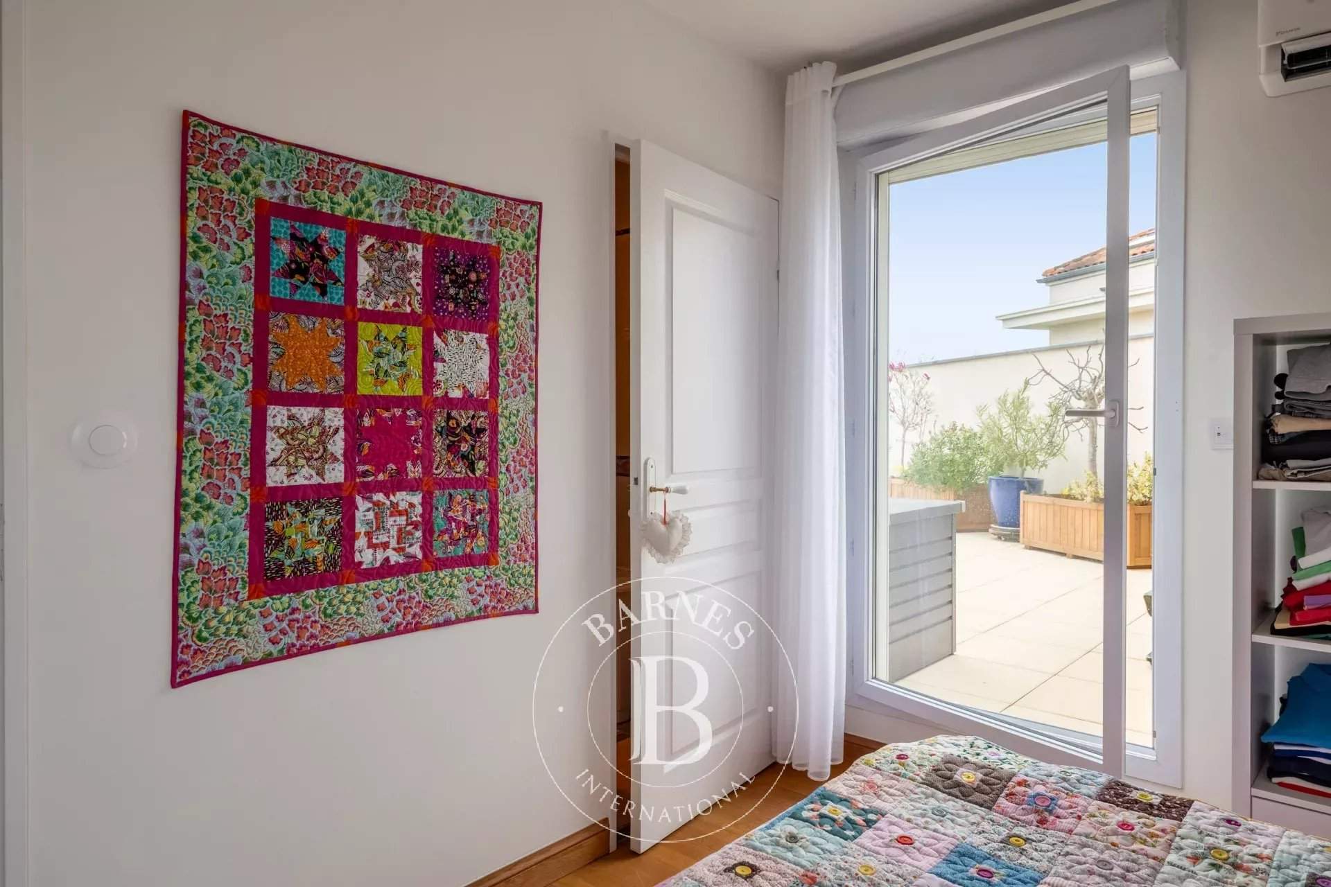 Bron  - Piso 5 Cuartos 4 Habitaciones - picture 10