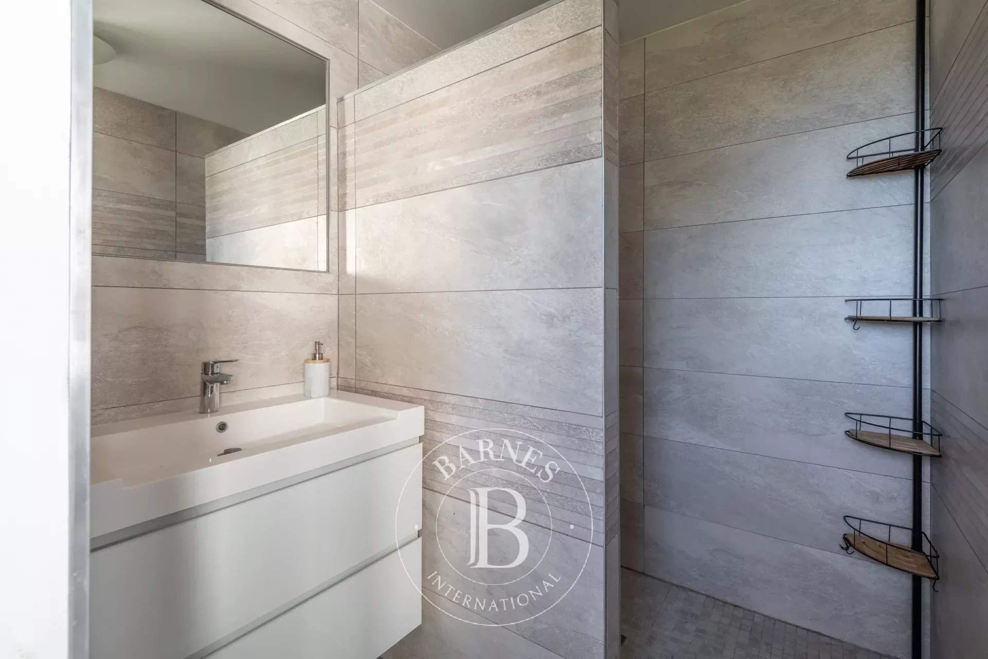 Neyron  - Maison 8 Pi&egrave;ces 4 Chambres - picture 13