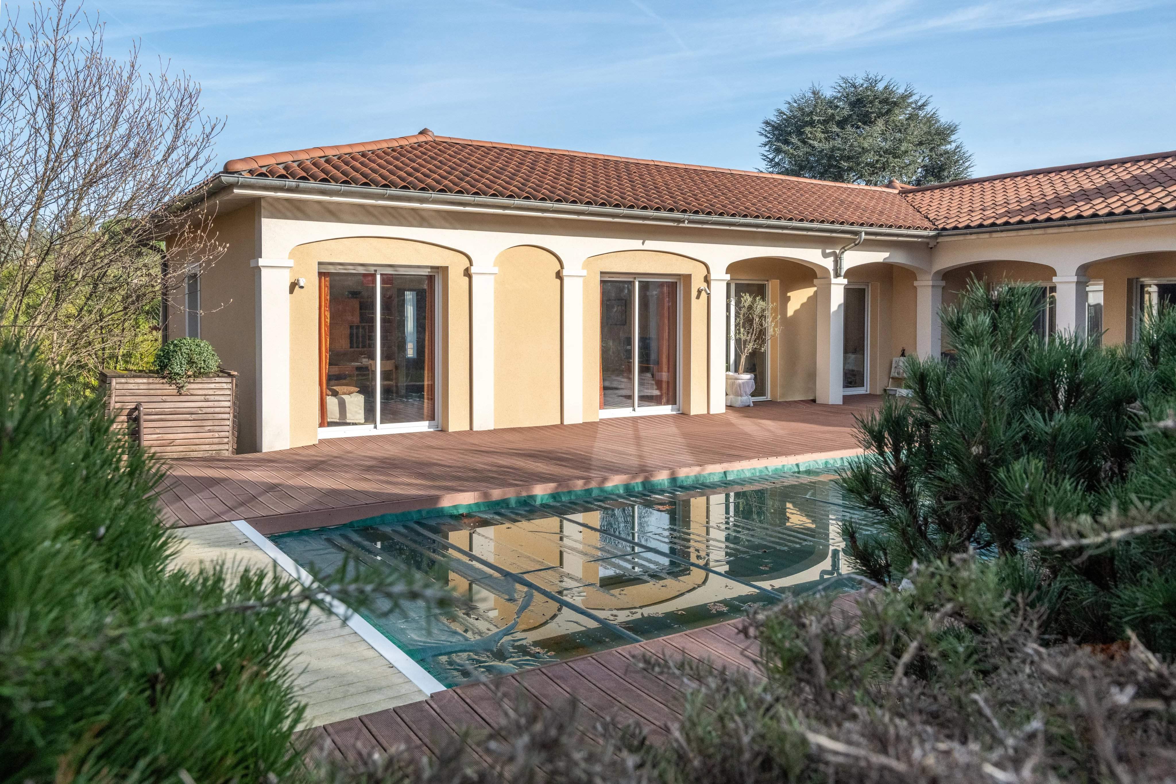 Collonges-au-Mont-d'Or  - Maison 7 Pi&egrave;ces 5 Chambres - picture 1