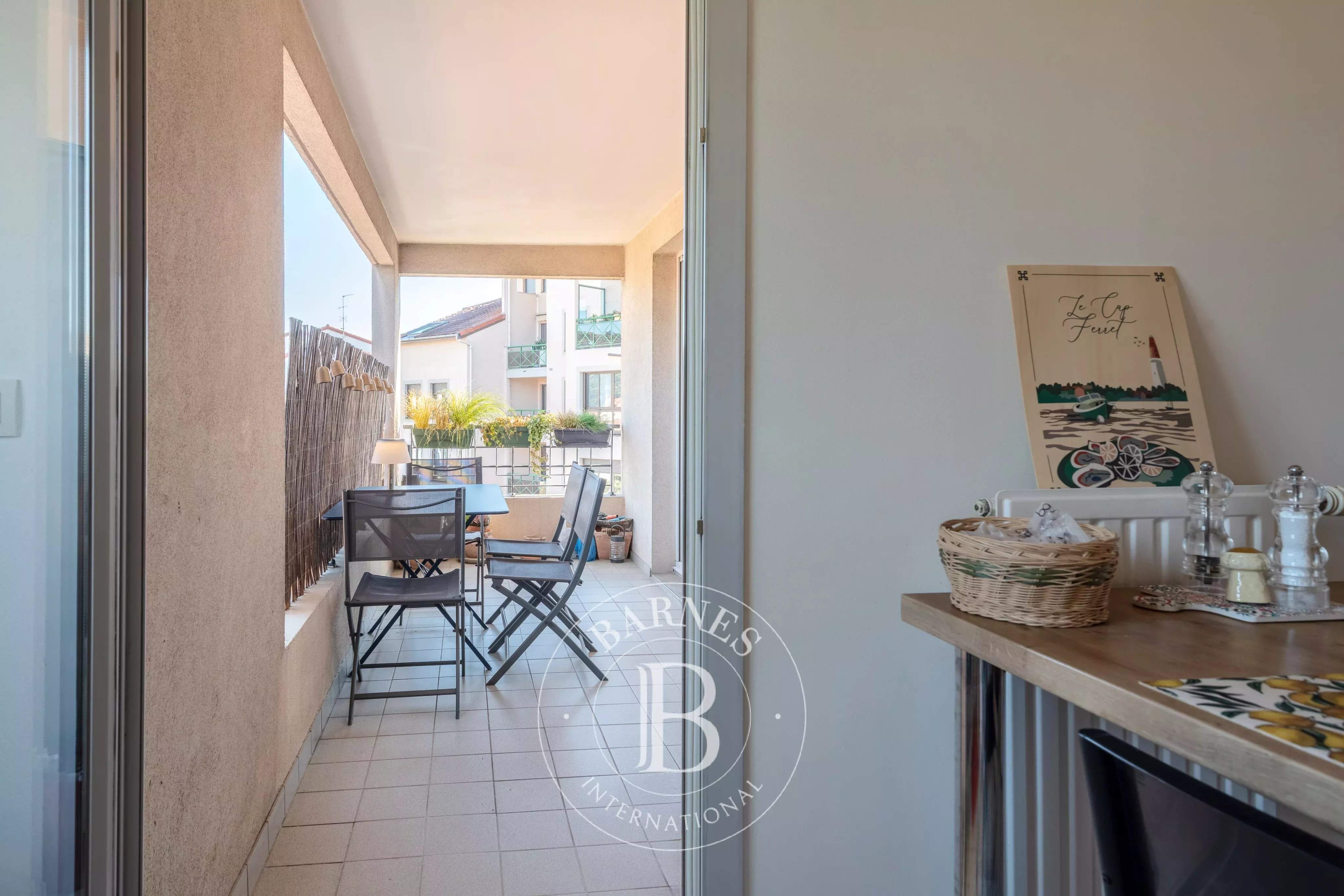 Lyon  - Appartement 4 Pi&egrave;ces 3 Chambres - picture 9