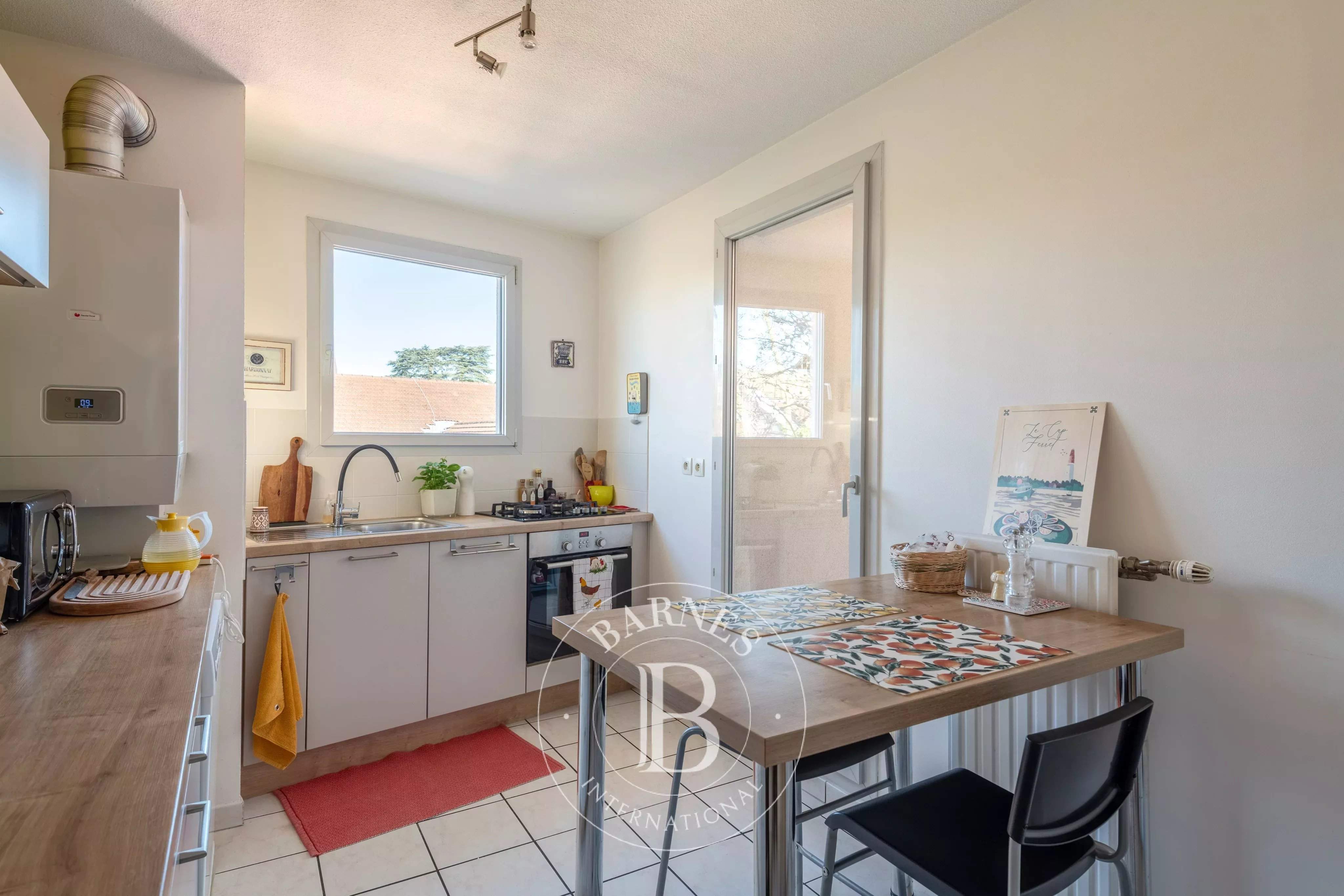 Lyon  - Appartement 4 Pi&egrave;ces 3 Chambres - picture 8