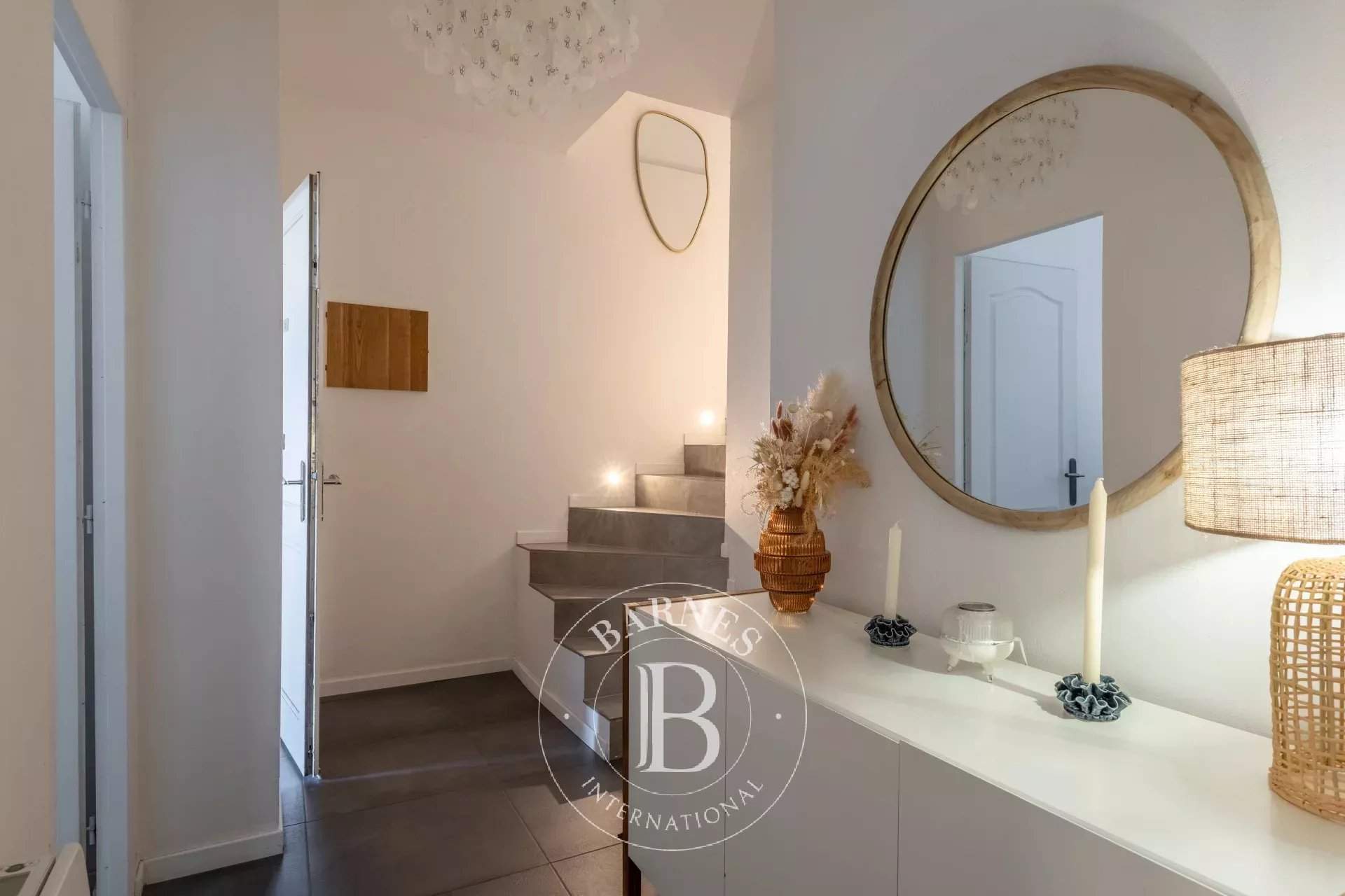 Limonest  - Apartment 2 Bedrooms - picture 14