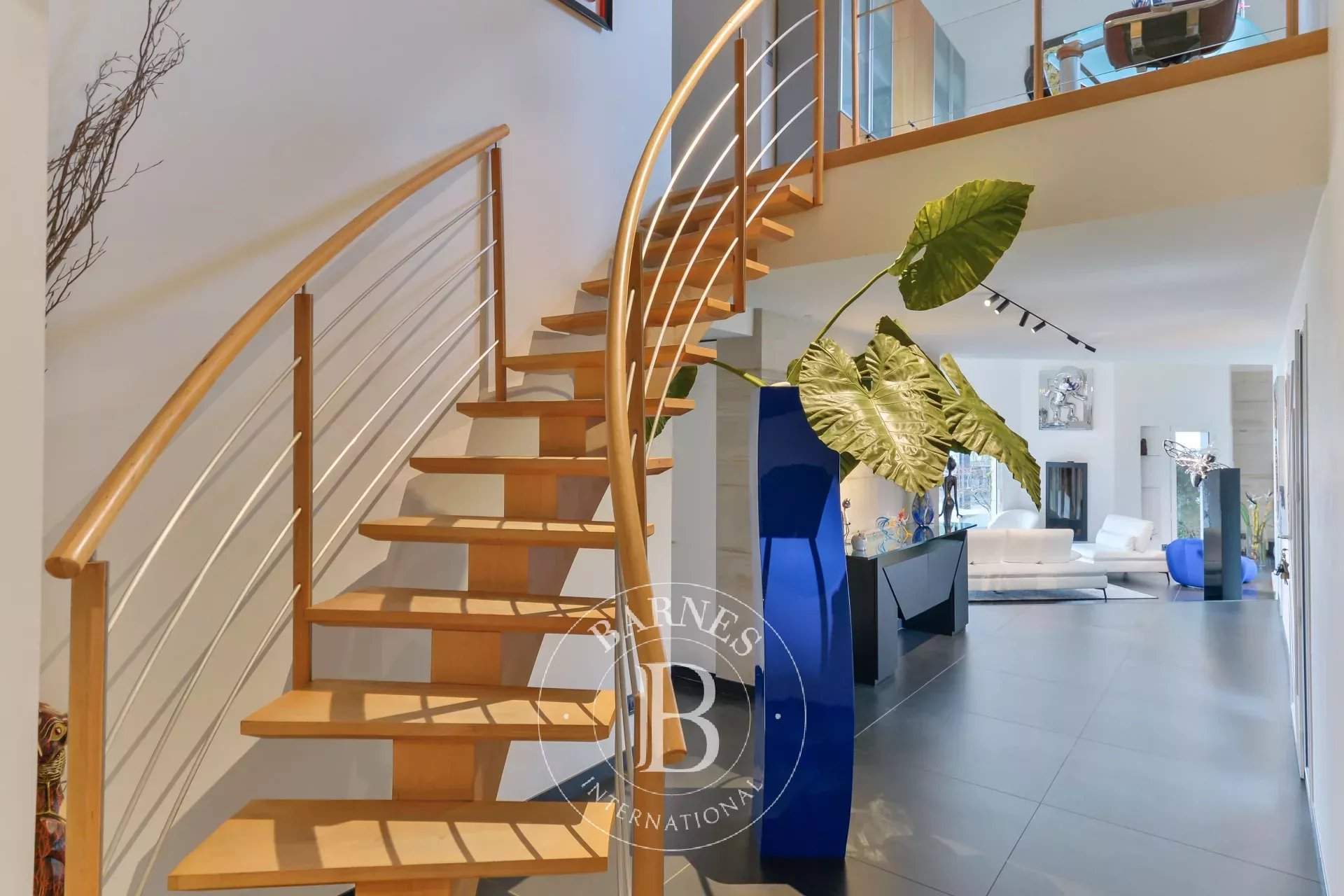 Simandres  - Maison 8 Pi&egrave;ces 3 Chambres - picture 10