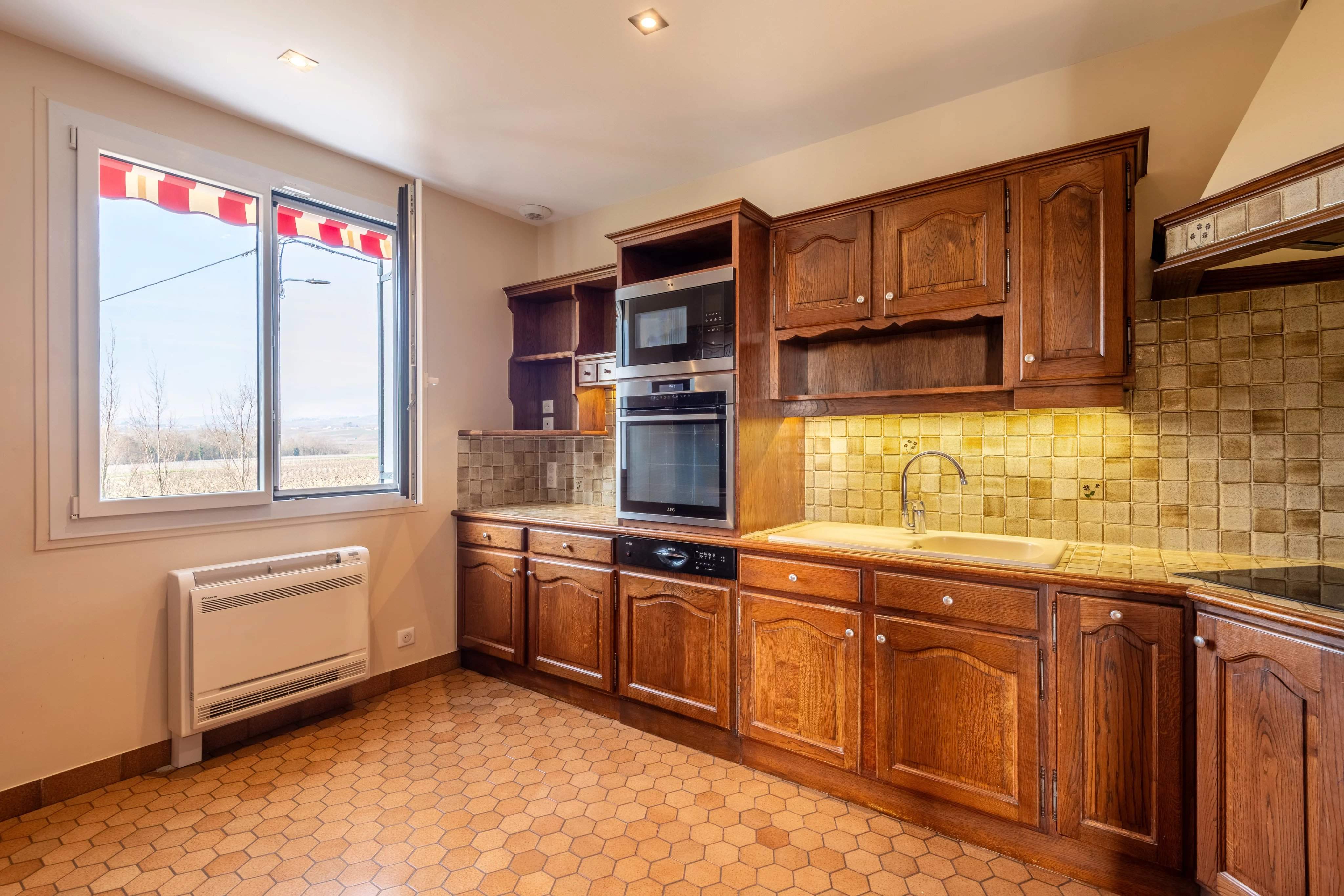 Lancié  - Maison 4 Pi&egrave;ces 3 Chambres - picture 7