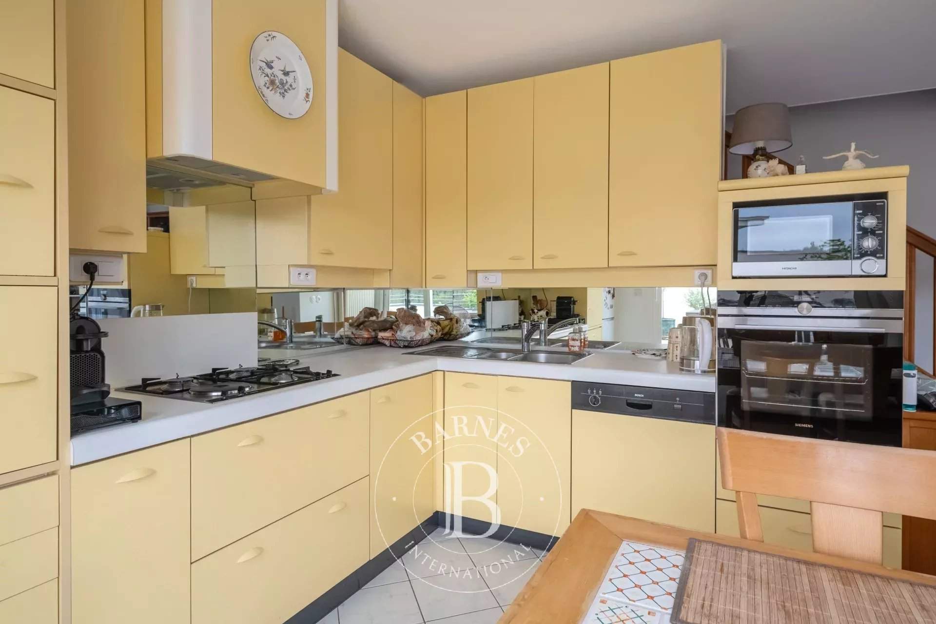 Bron  - Piso 5 Cuartos 4 Habitaciones - picture 6