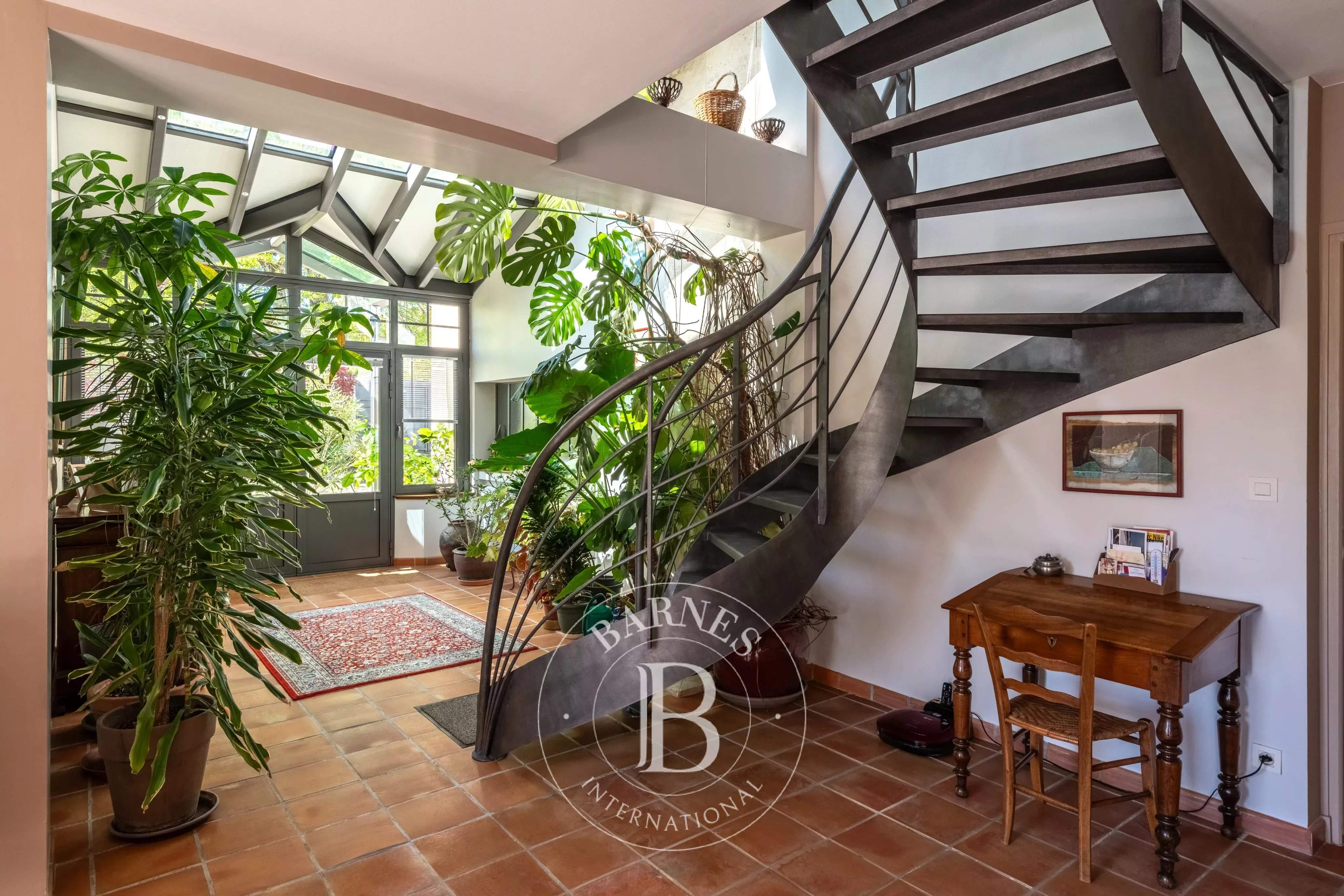 Charbonnières-les-Bains  - Maison 6 Pi&egrave;ces 5 Chambres - picture 6