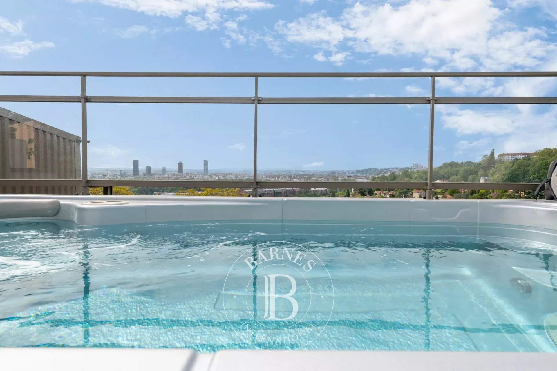 Caluire-et-Cuire  - Apartment 4 Bedrooms - picture 9