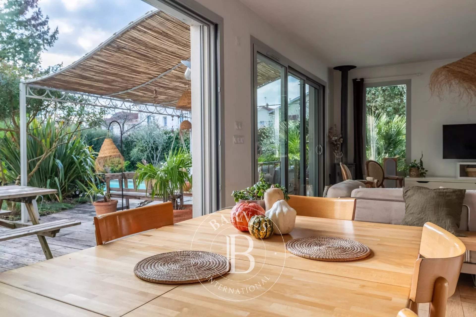 Tassin-la-Demi-Lune  - House 8 Bedrooms - picture 6