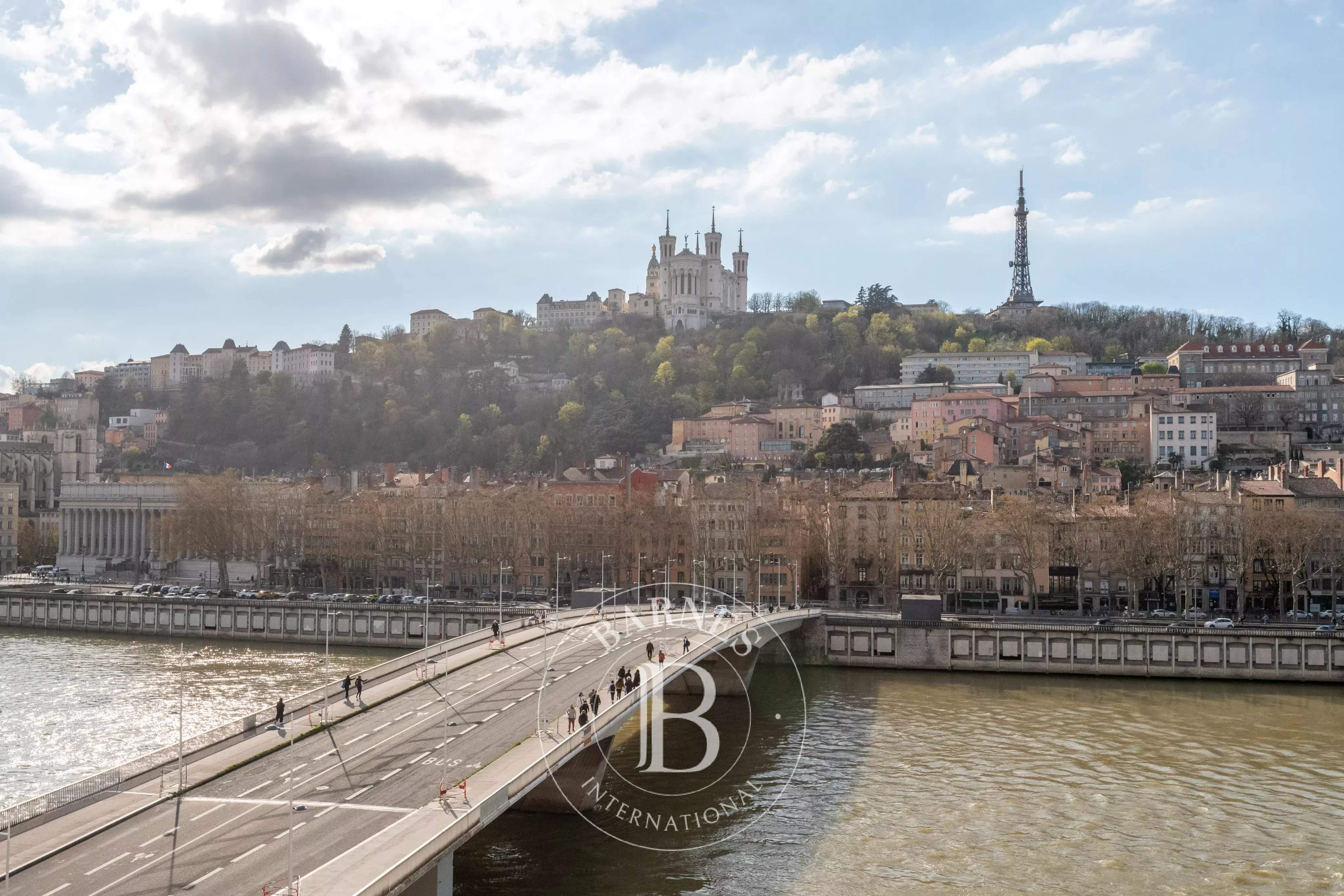 Lyon  - Appartement 4 Pi&egrave;ces 3 Chambres - picture 1