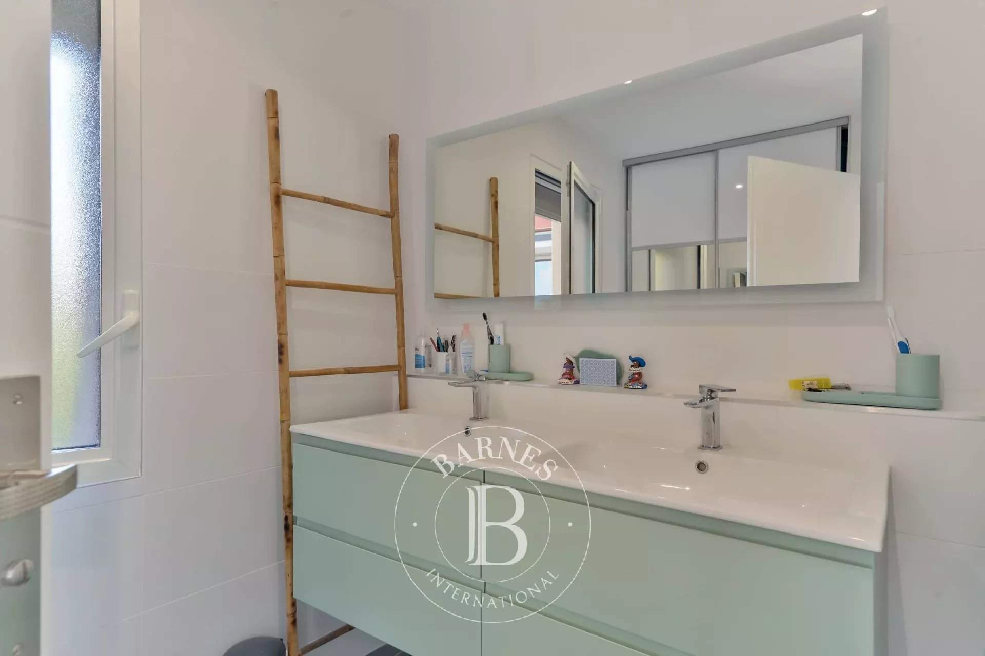 Brindas  - House 6 Bedrooms - picture 9