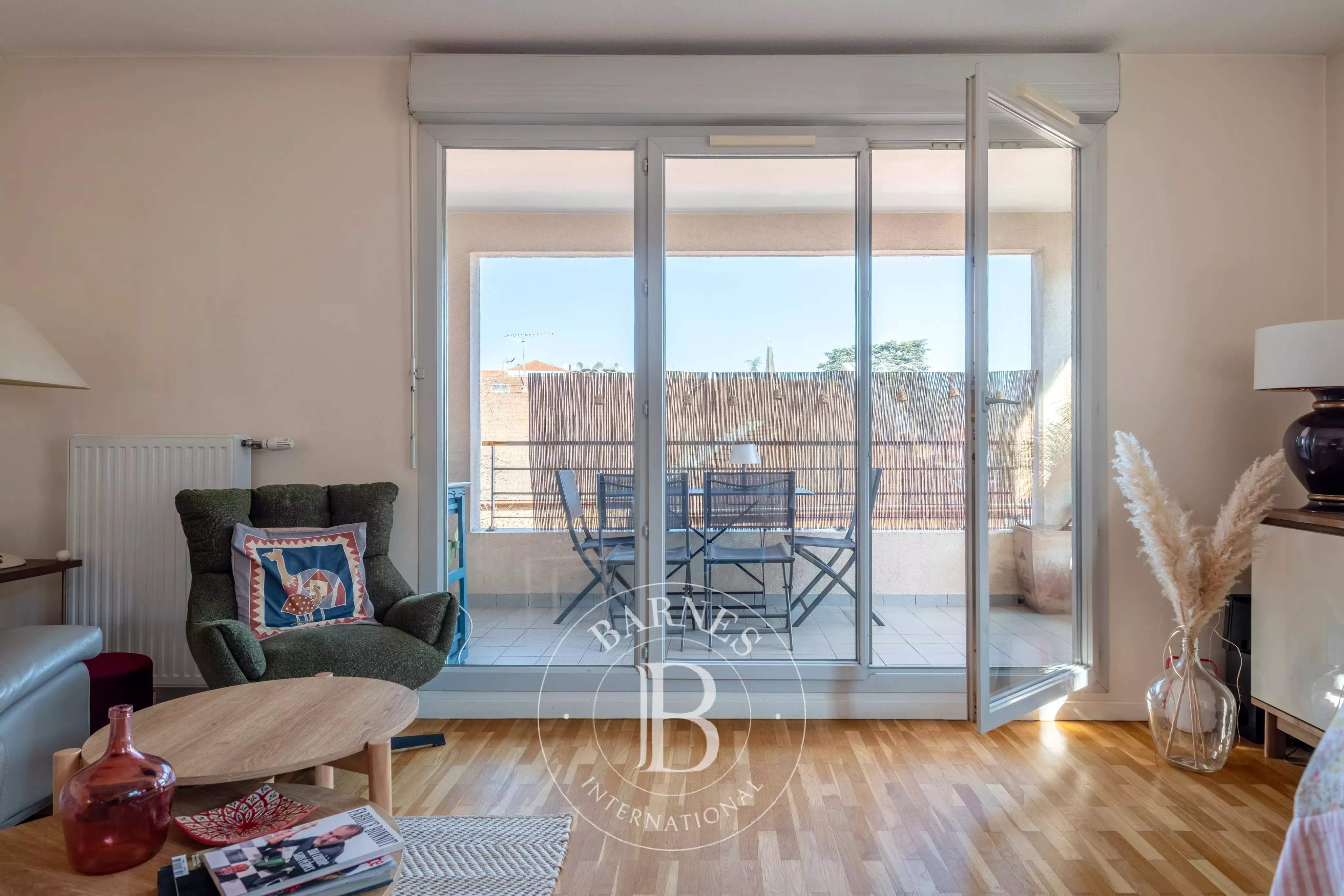 Lyon  - Appartement 4 Pi&egrave;ces 3 Chambres - picture 4