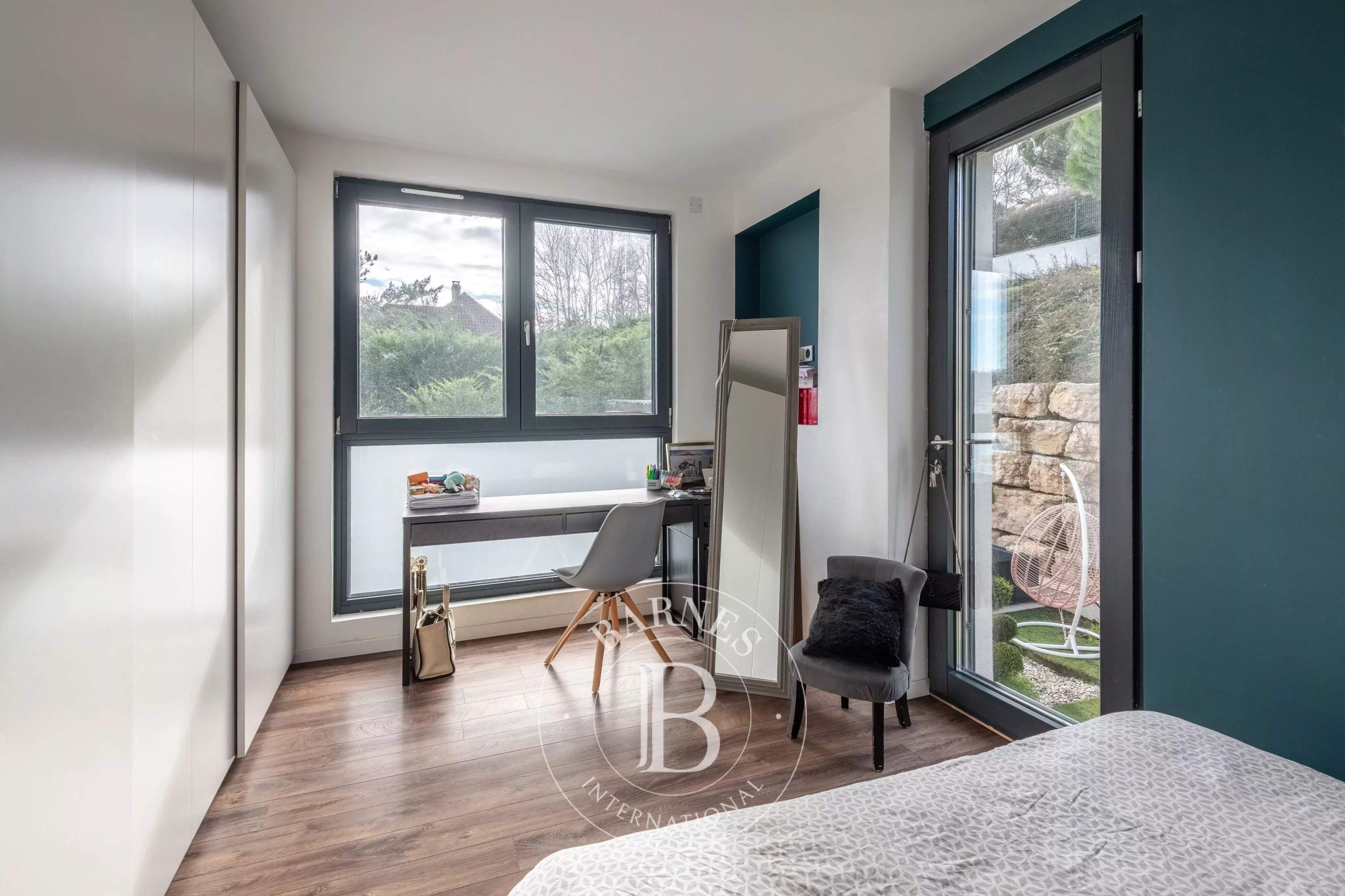 Albigny-sur-Saône  - Maison 7 Pi&egrave;ces 5 Chambres - picture 16