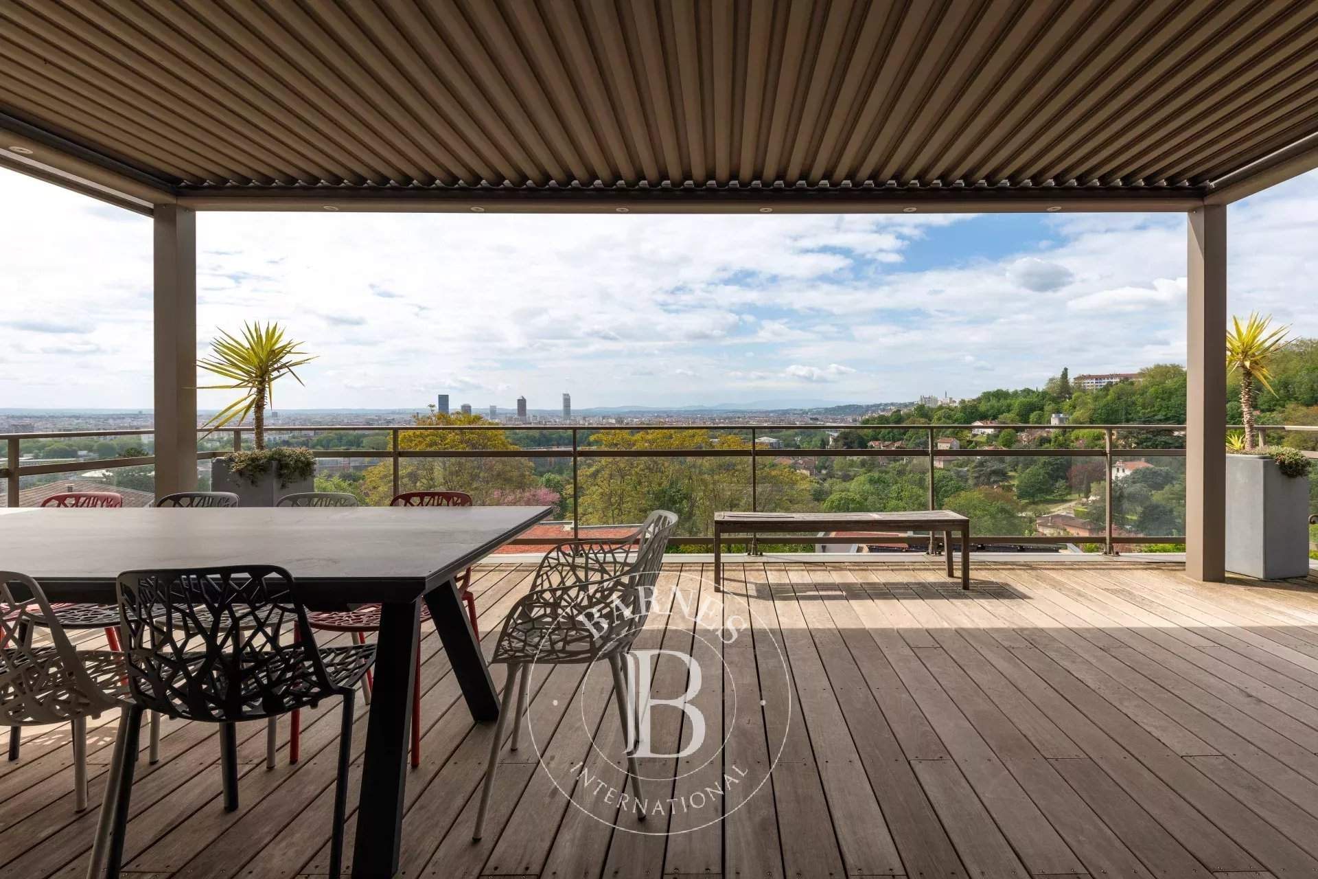 Caluire-et-Cuire  - Apartment 4 Bedrooms - picture 3