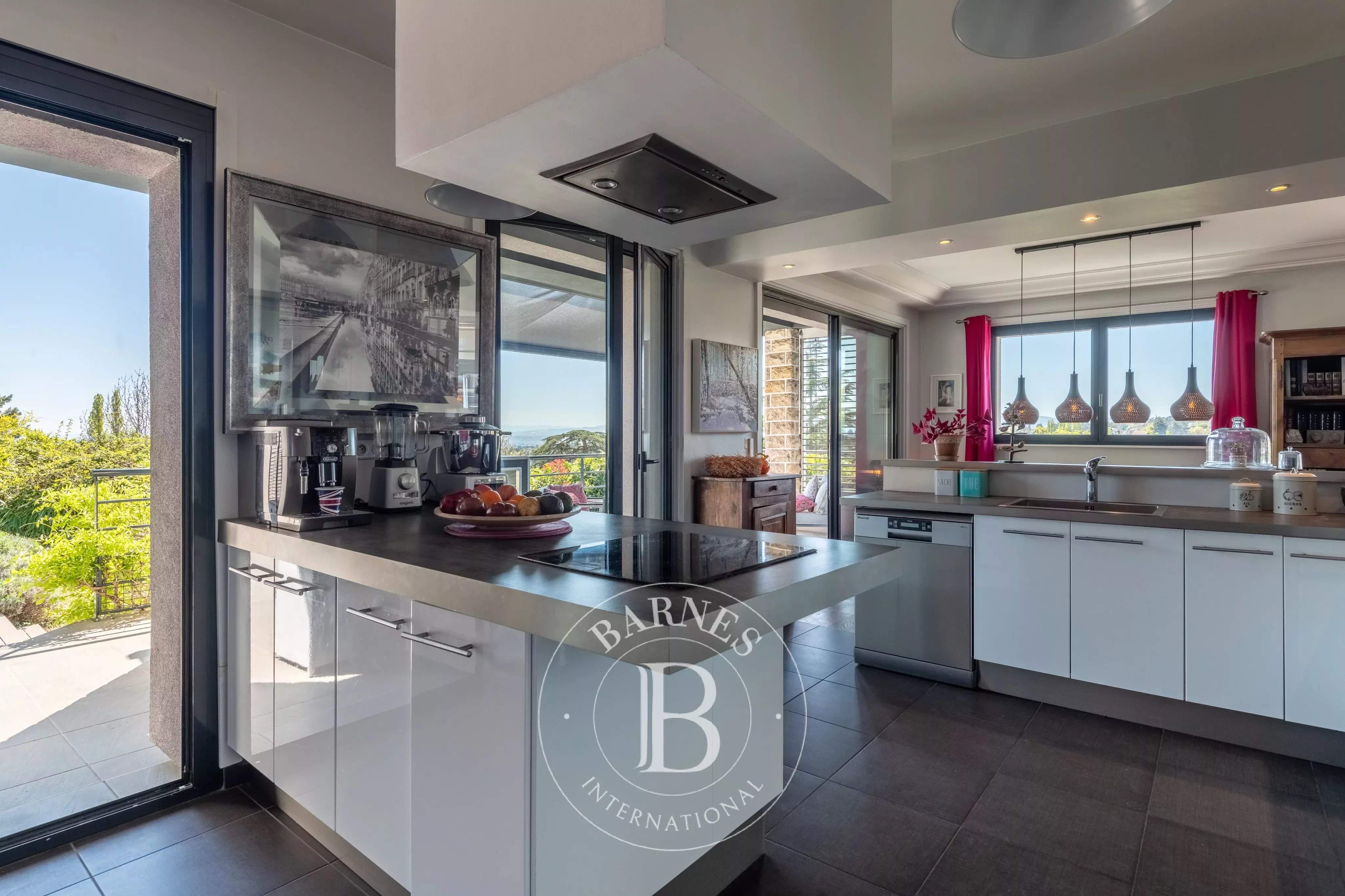 Saint-Cyr-au-Mont-d'Or  - Maison 7 Pi&egrave;ces 4 Chambres - picture 7