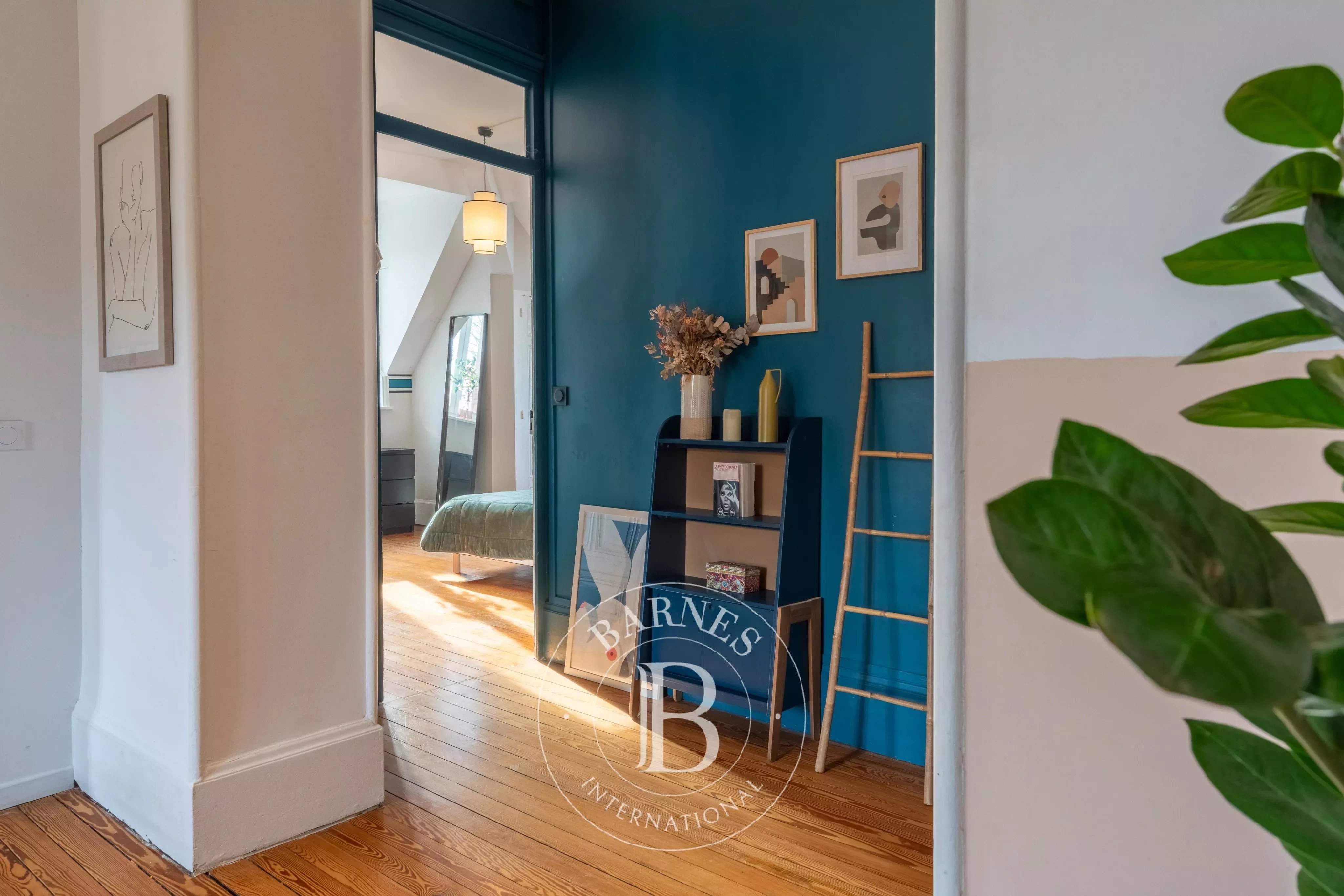 Neuville-sur-Saône  - Appartement 4 Pi&egrave;ces 3 Chambres - picture 8