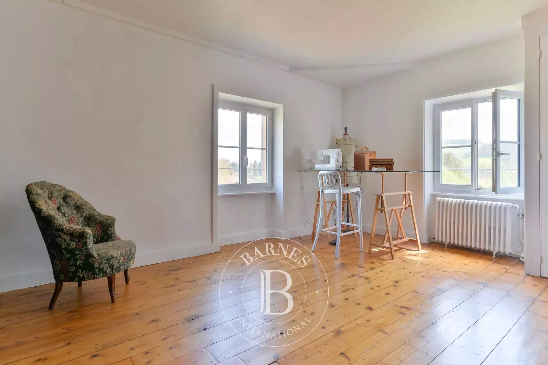 Chessy  - Property 7 Bedrooms - picture 12