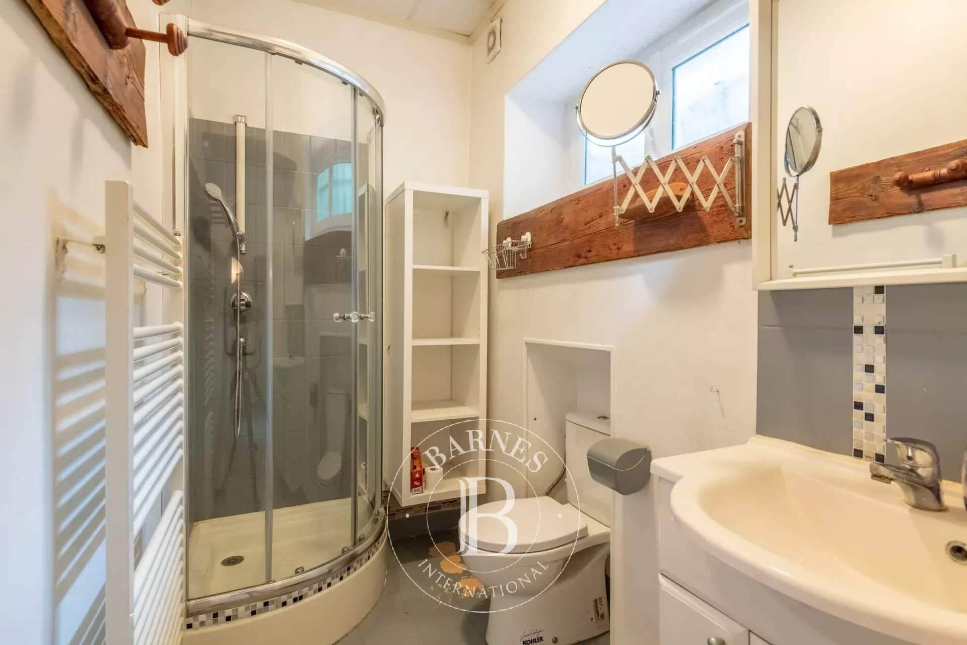 La Mulatière  - Maison 7 Pi&egrave;ces 4 Chambres - picture 12