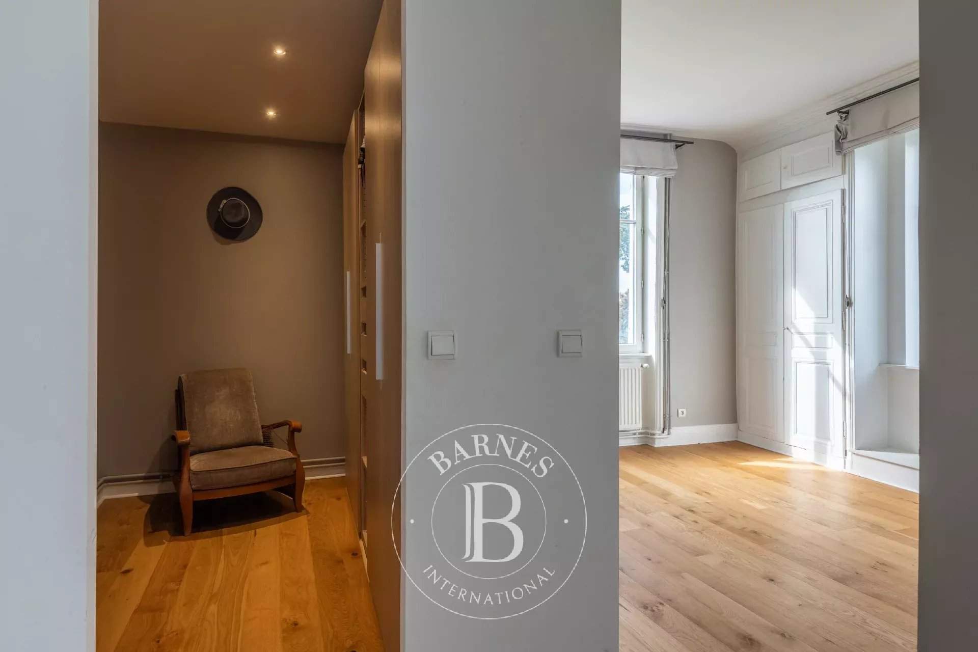 Caluire-et-Cuire  - House 6 Bedrooms - picture 14