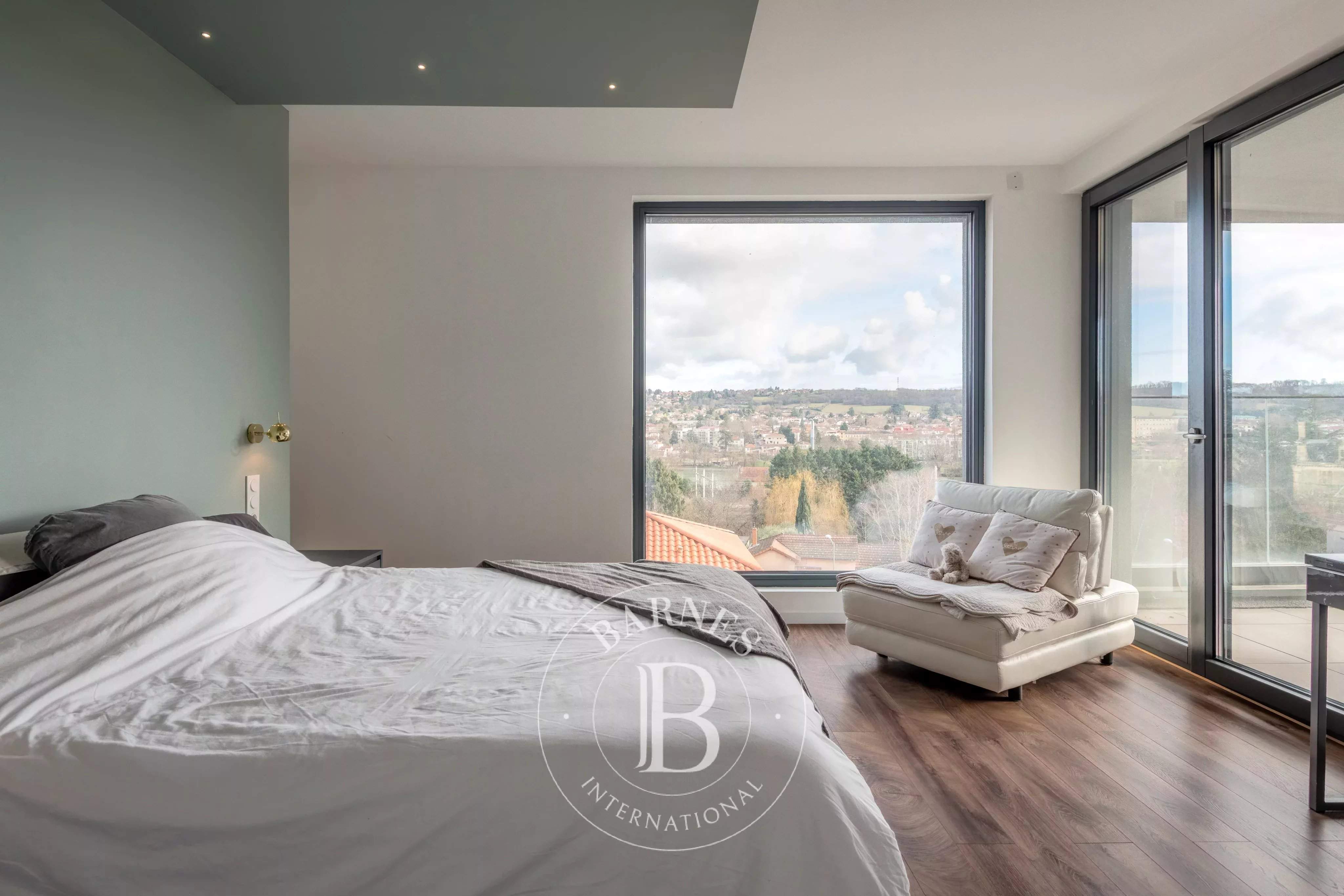 Albigny-sur-Saône  - Maison 7 Pi&egrave;ces 5 Chambres - picture 13