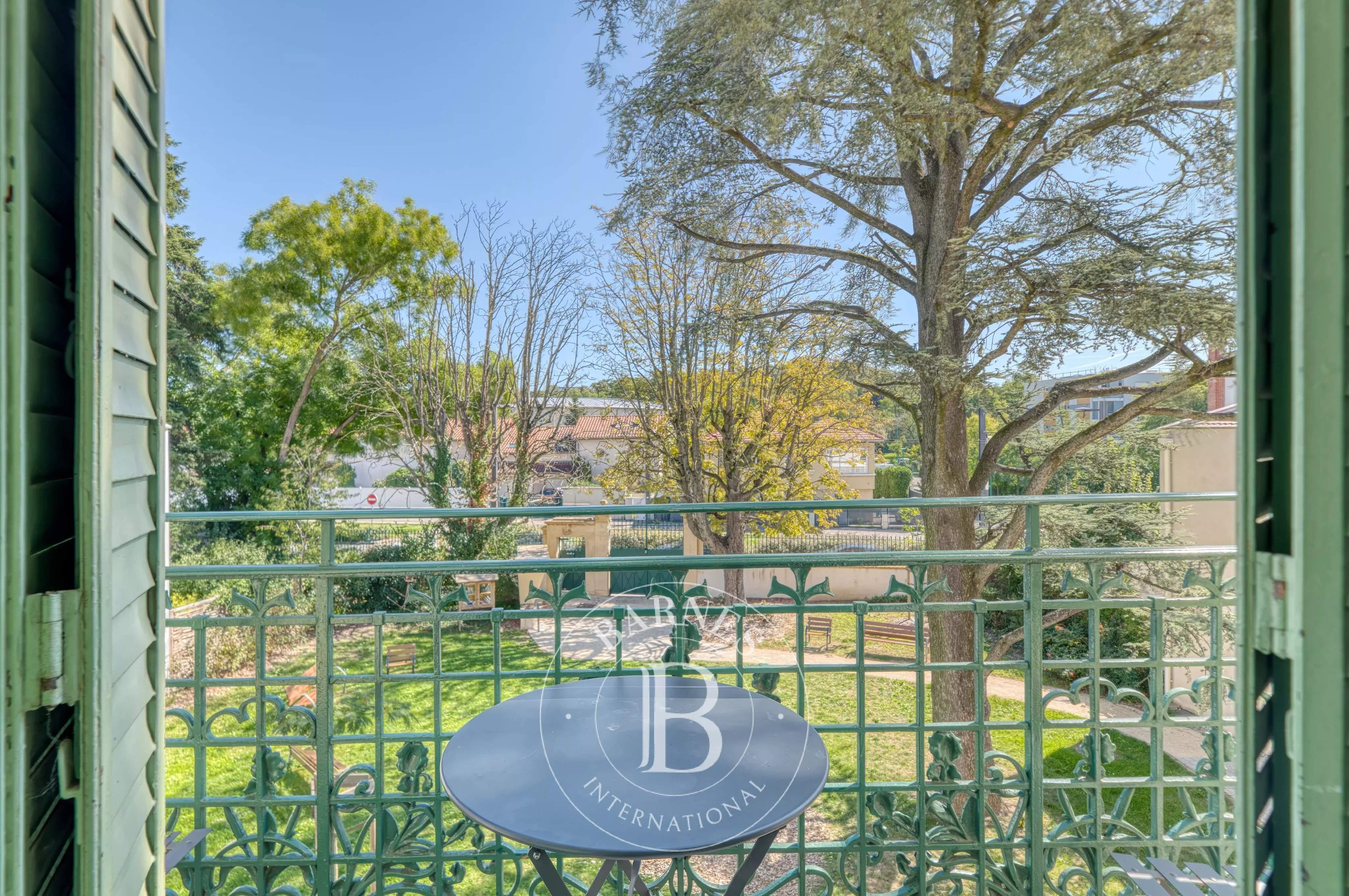 Bron  - Appartement 5 Pi&egrave;ces 4 Chambres - picture 8