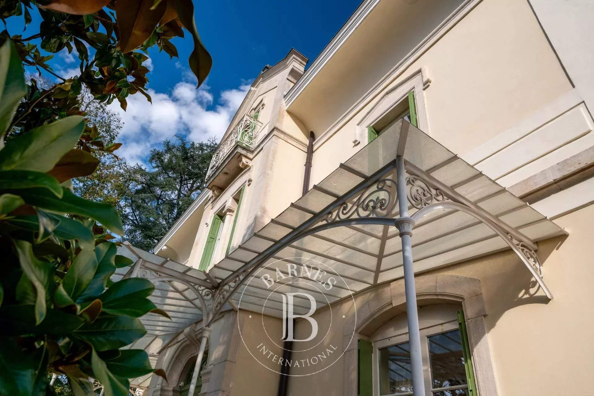 Dommartin  - Propriété 16 Pi&egrave;ces 9 Chambres - picture 12