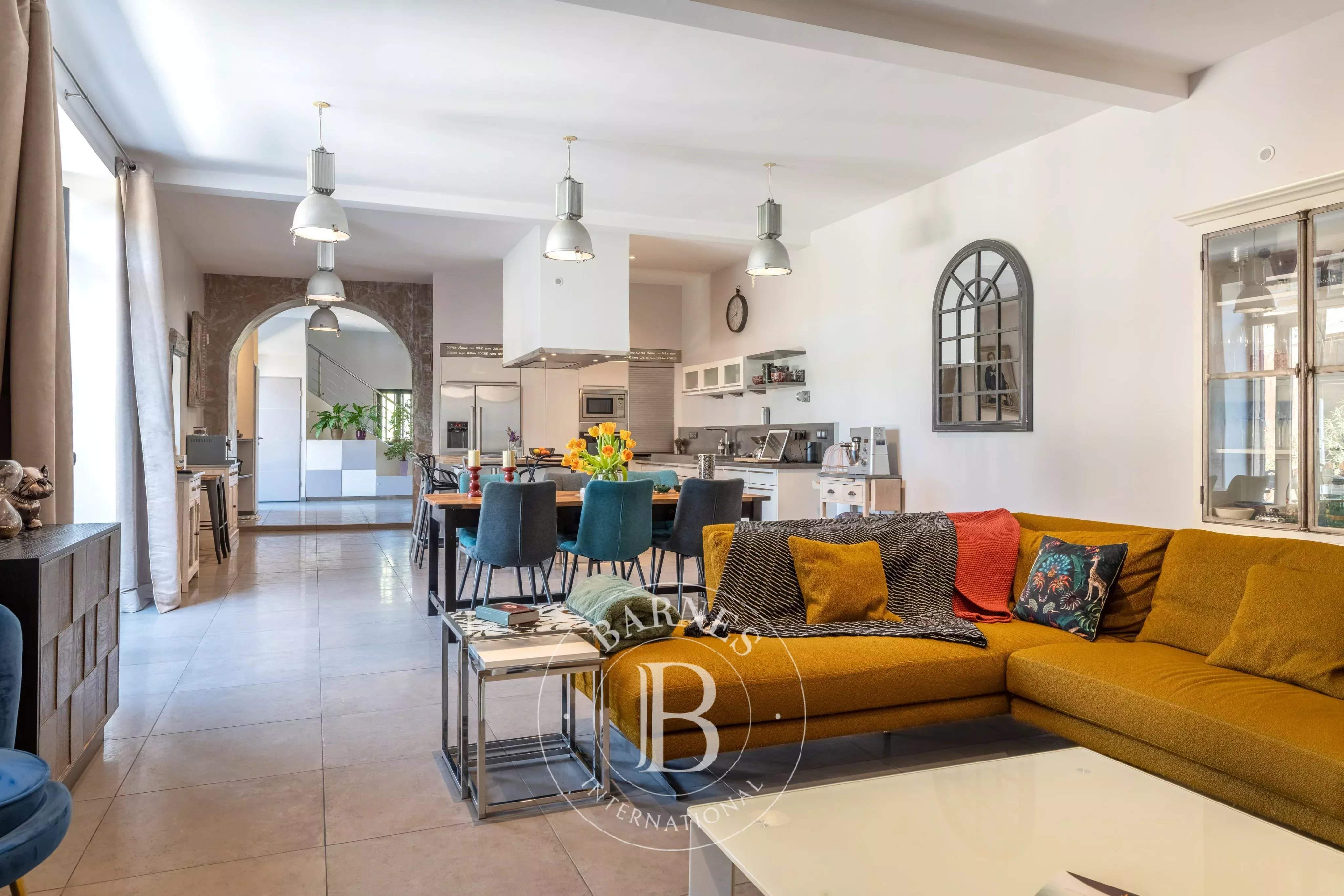 Lentilly  - Maison 7 Pi&egrave;ces 5 Chambres - picture 5