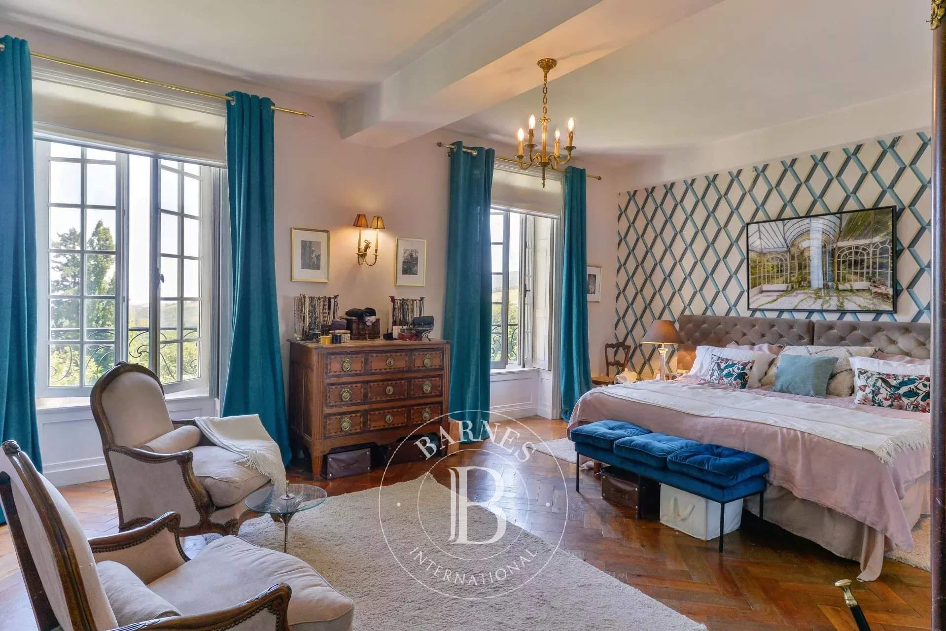 Vaugneray  - Property 7 Bedrooms - picture 14