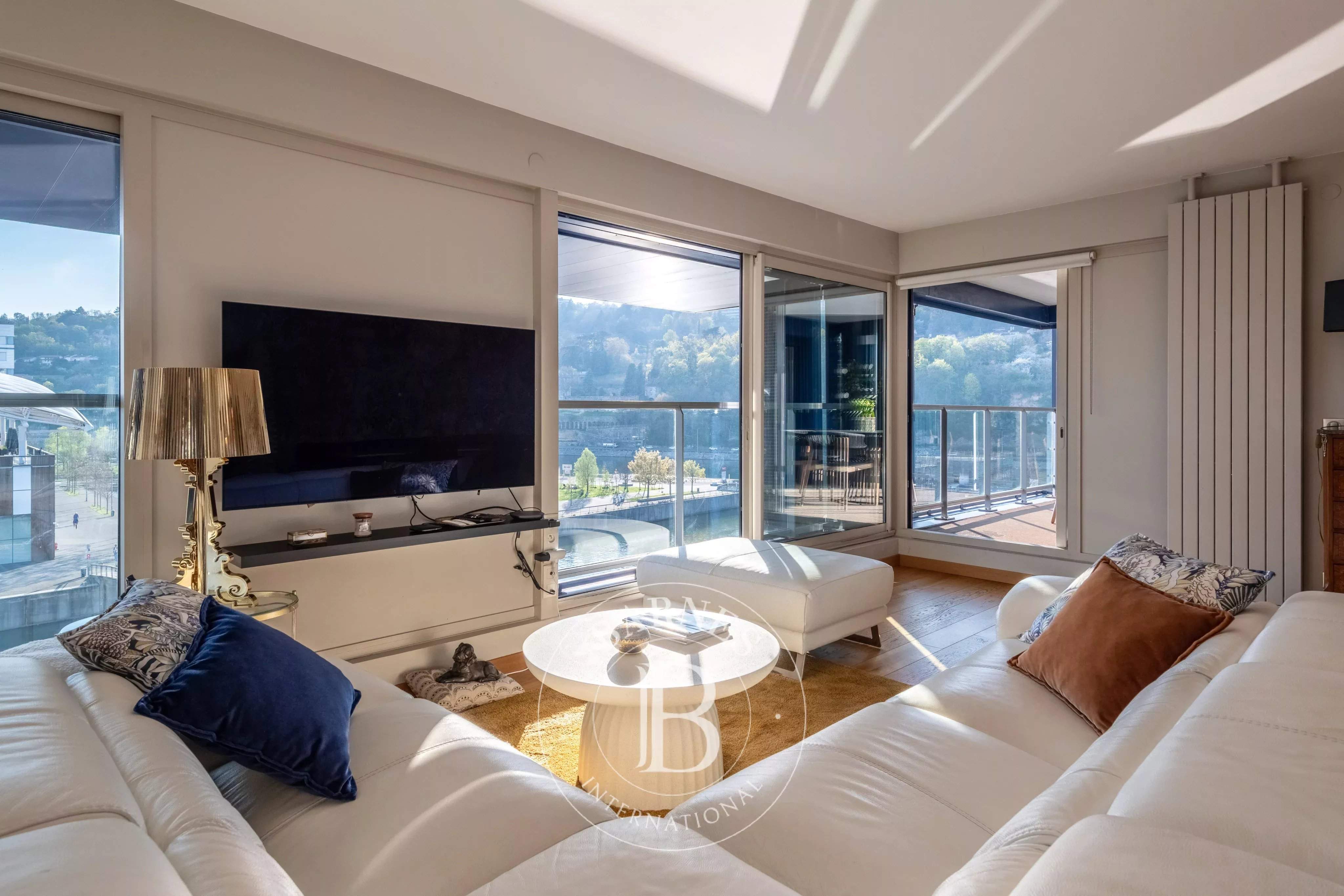 Lyon  - Appartement 4 Pi&egrave;ces 3 Chambres - picture 9