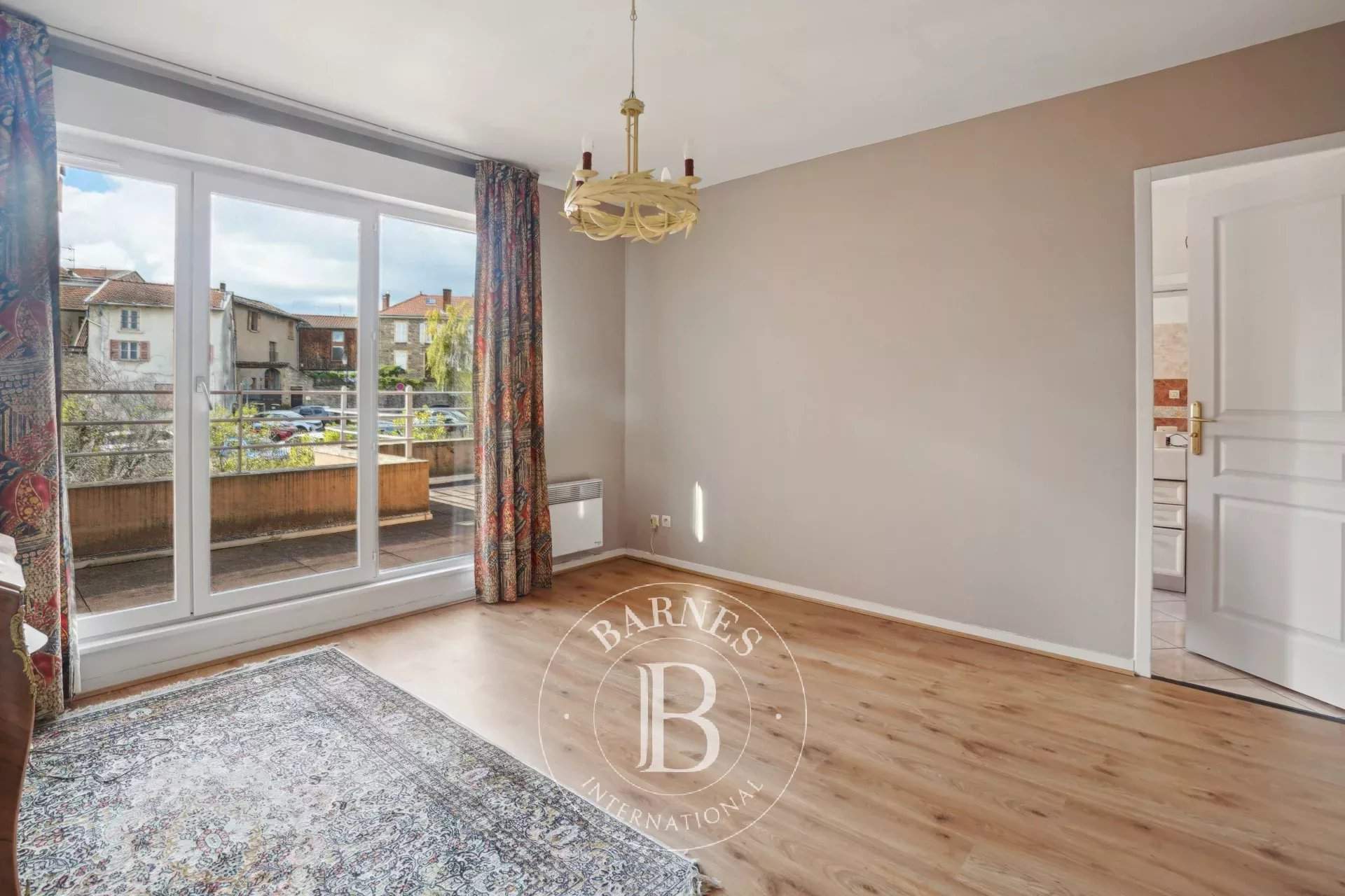 Dardilly  - Appartement 4 Pi&egrave;ces 3 Chambres - picture 2