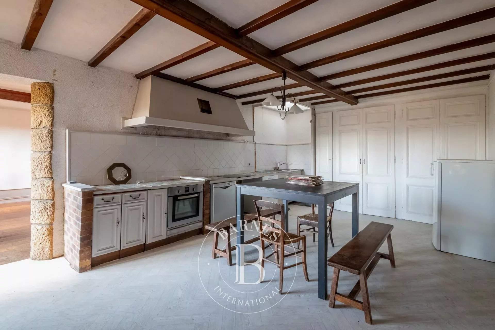 Saint-Germain-Nuelles  - Maison 9 Pi&egrave;ces 5 Chambres - picture 13